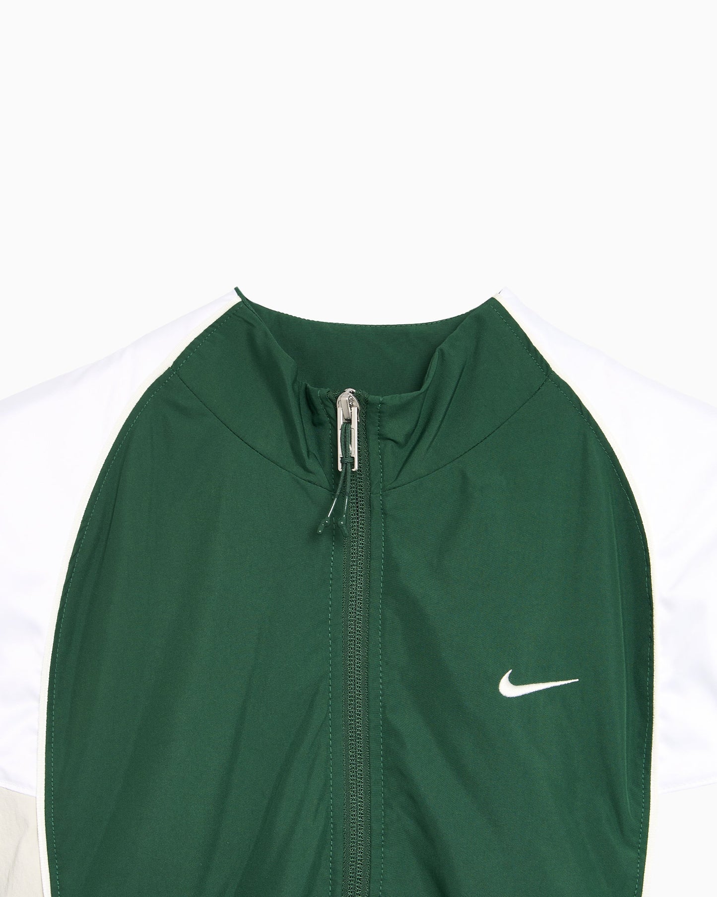 Chaqueta de chandal Crop Repelente al agua Nike Sportswear para mujer