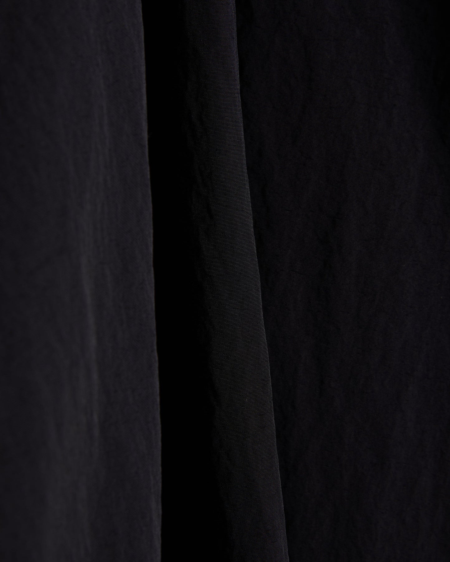 Chaqueta impermeable ROA x And Wander Garment Dye para hombre