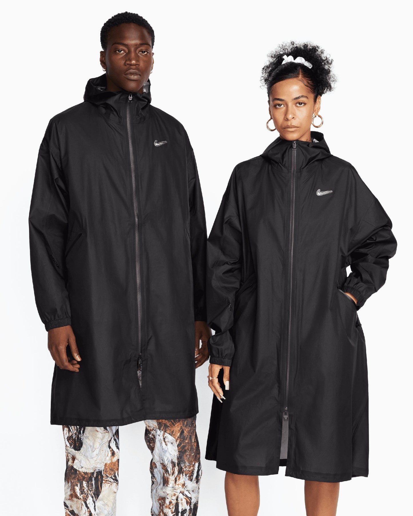 Chaqueta x Drake NOCTA Nike x Drake NOCTA NRG Swarovski® Swoosh Unisex Jacket Unisex
