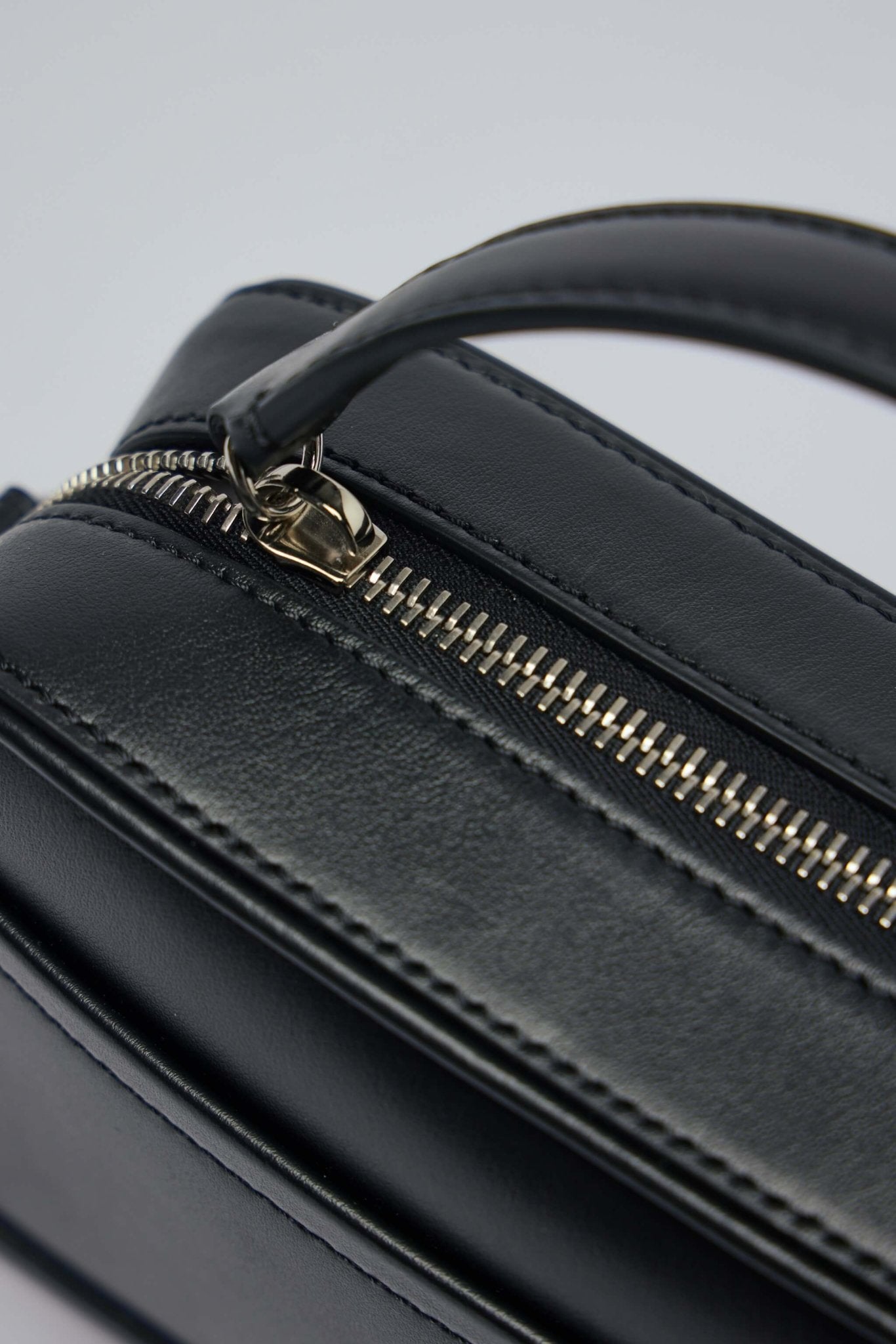 Le Baneto Shoulder Bag