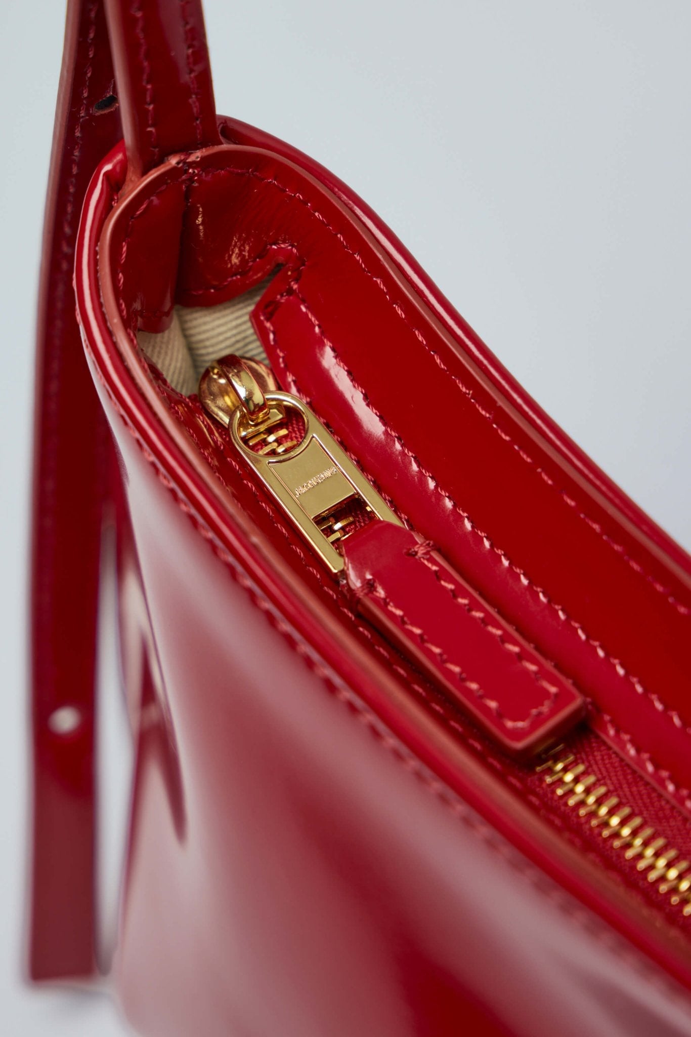 Le Petit Bisou Shoulder Bag