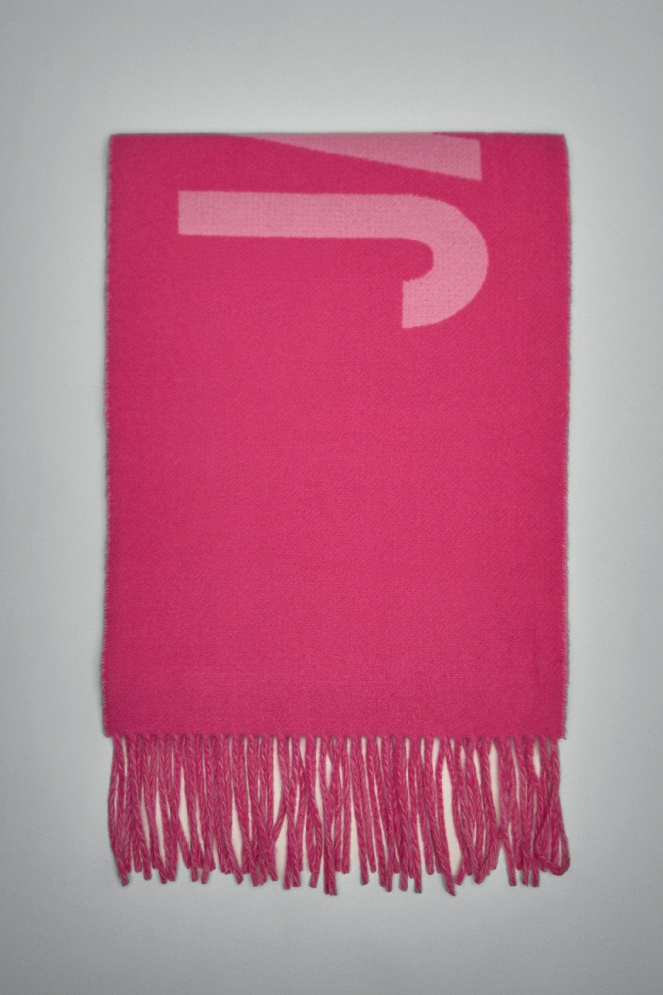 The Jacquemus Scarf
