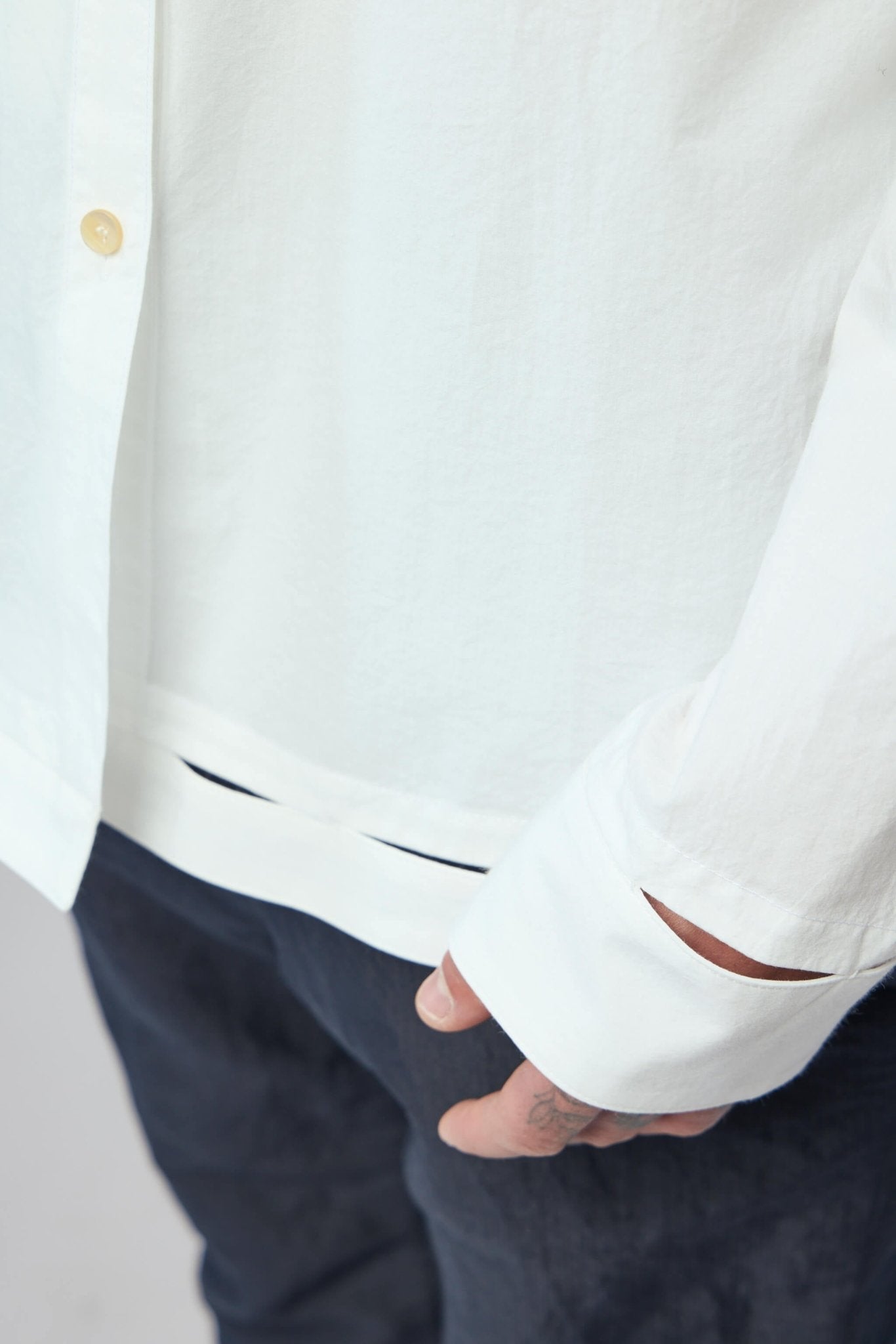Men's Detachable Hand Stitched Hem Shirt