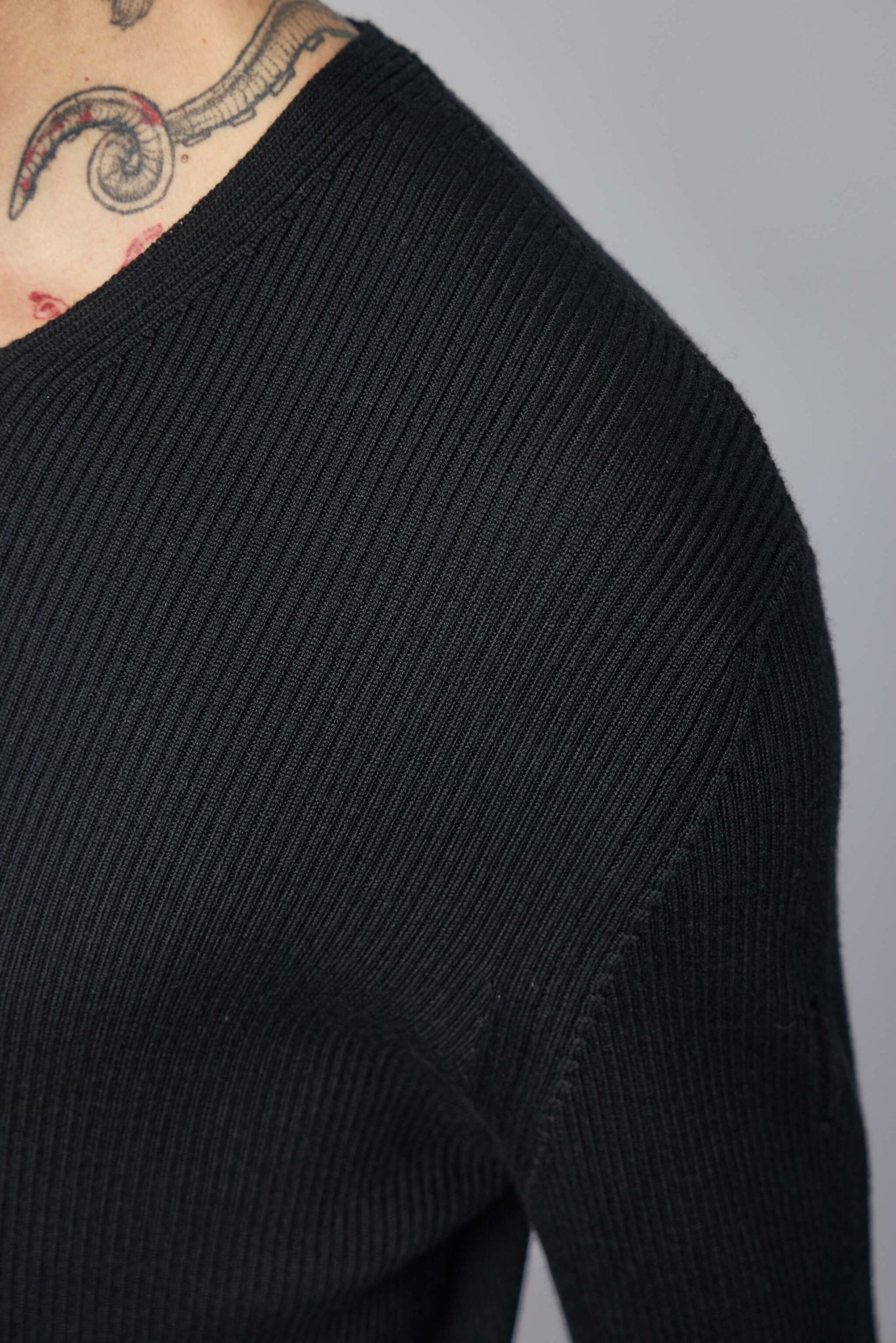 Fitted Distressed Pullover