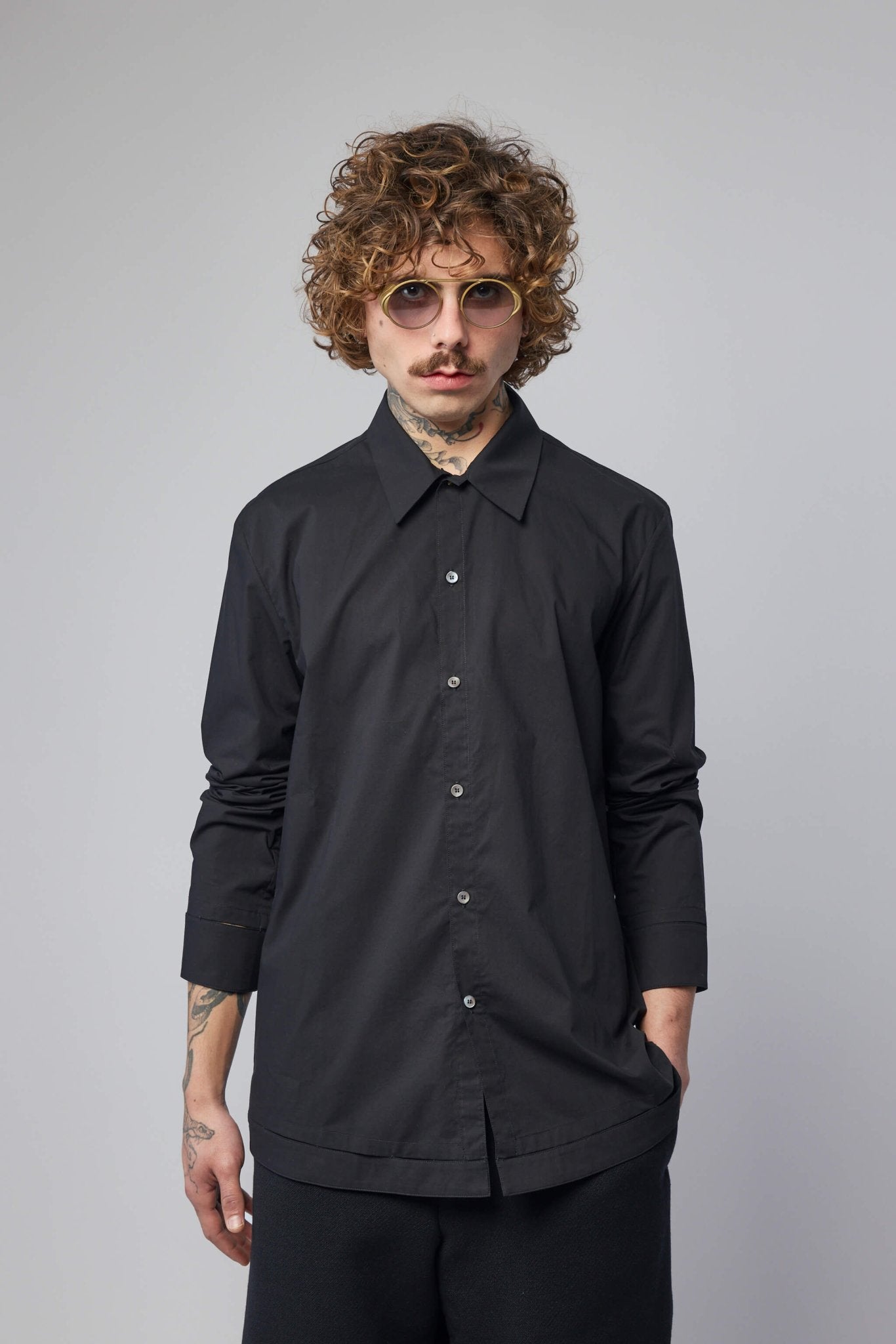 Mens Mid Fit Shirt With Hand-stitched Hem Border