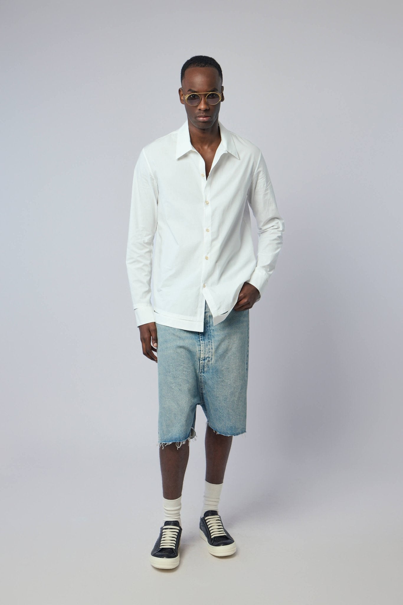 Mid Fit Shirt with Hand-stitched Hem Border