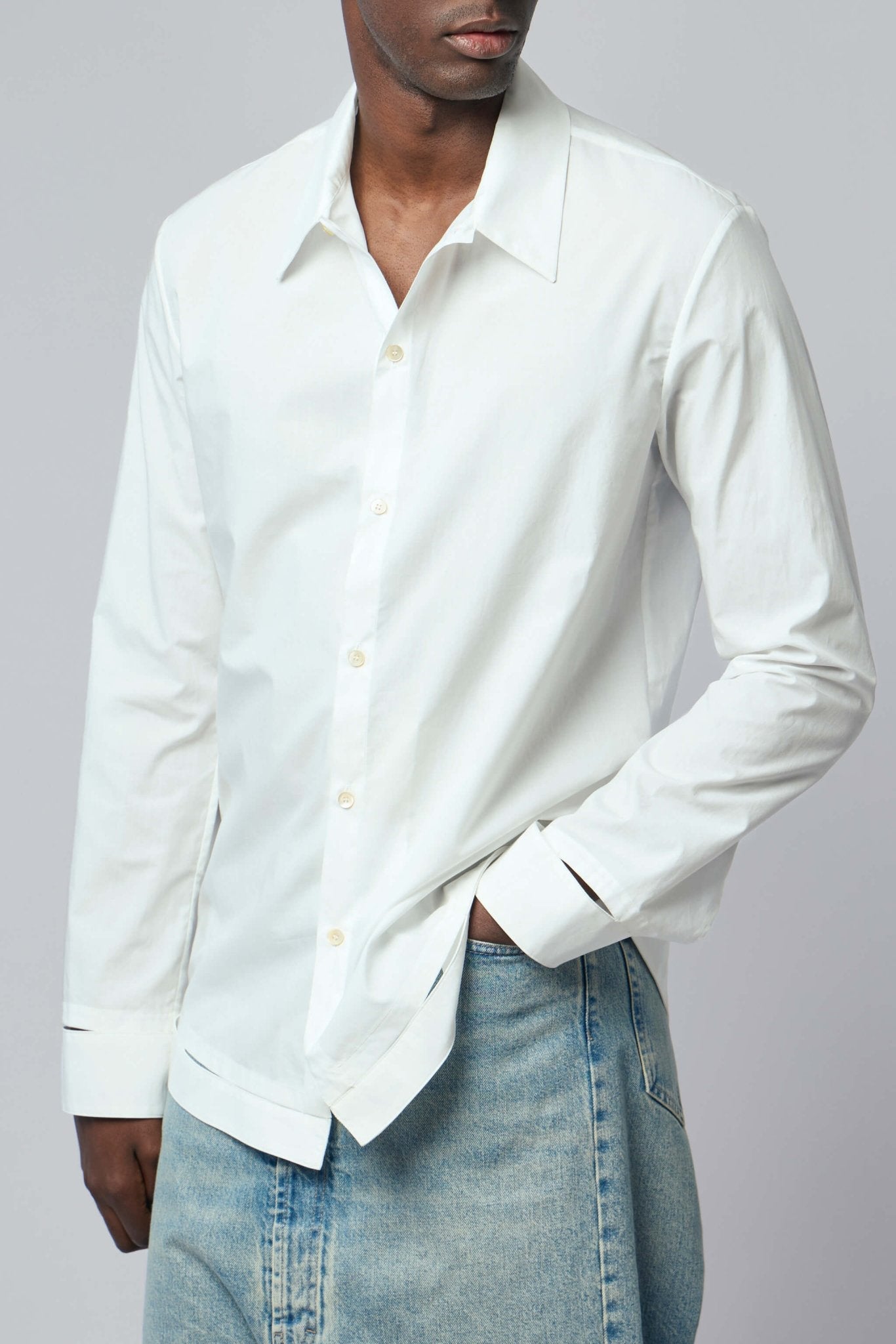 Mid Fit Shirt with Hand-stitched Hem Border
