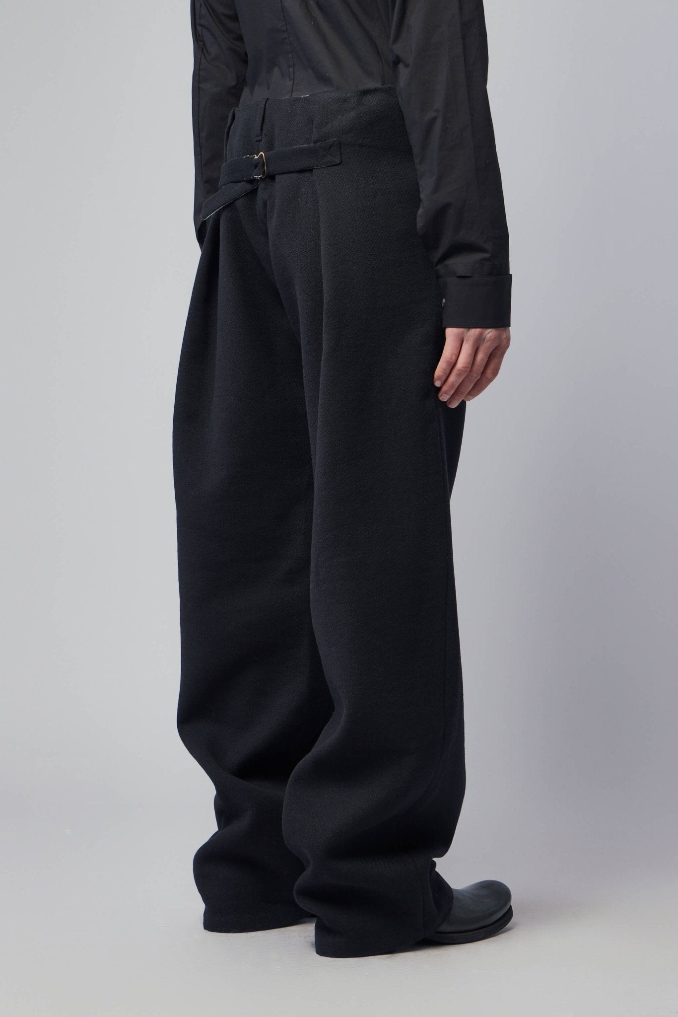 Unisex Adjustable Back Pleats Wide Fit Trousers