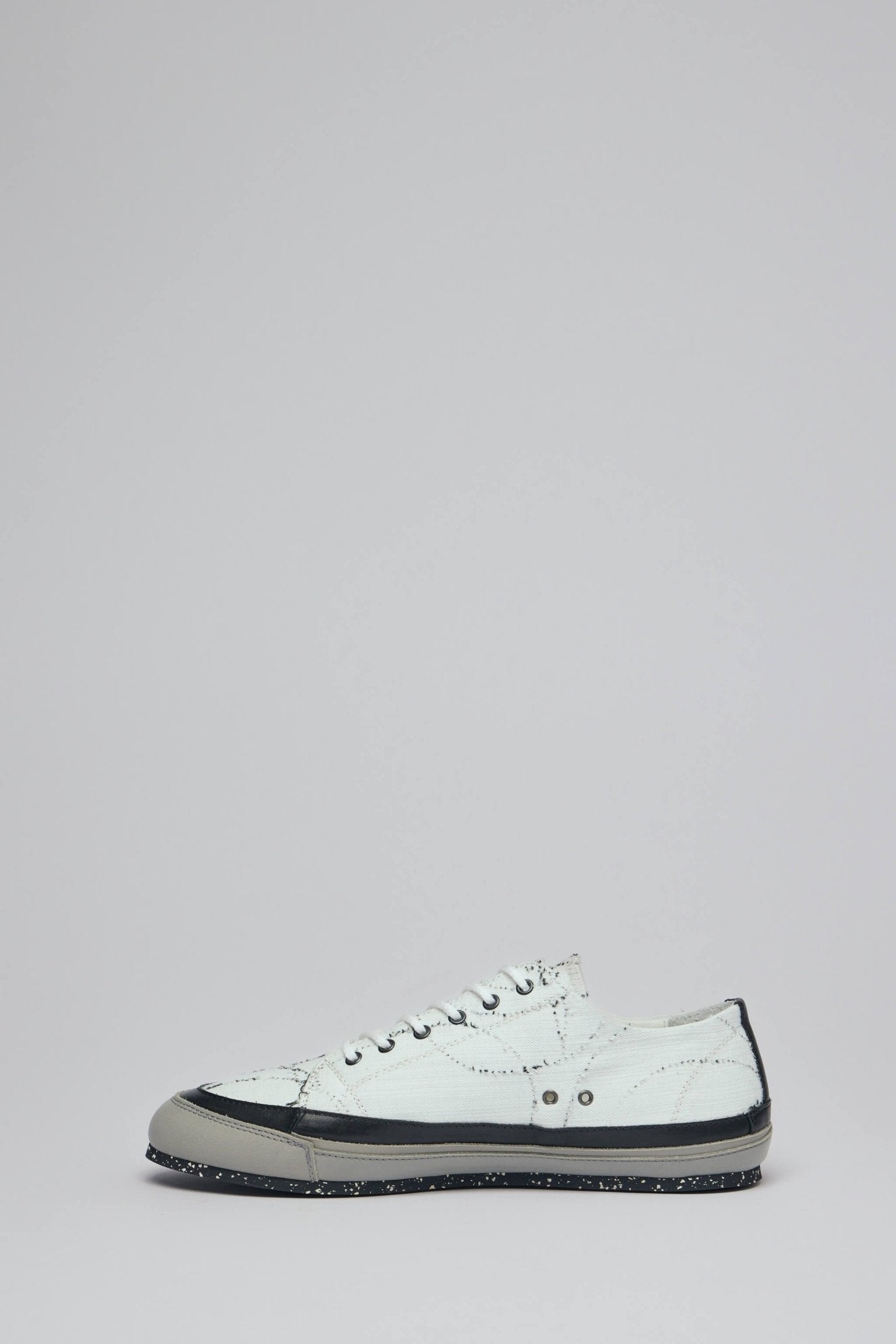 Komlo Trainers