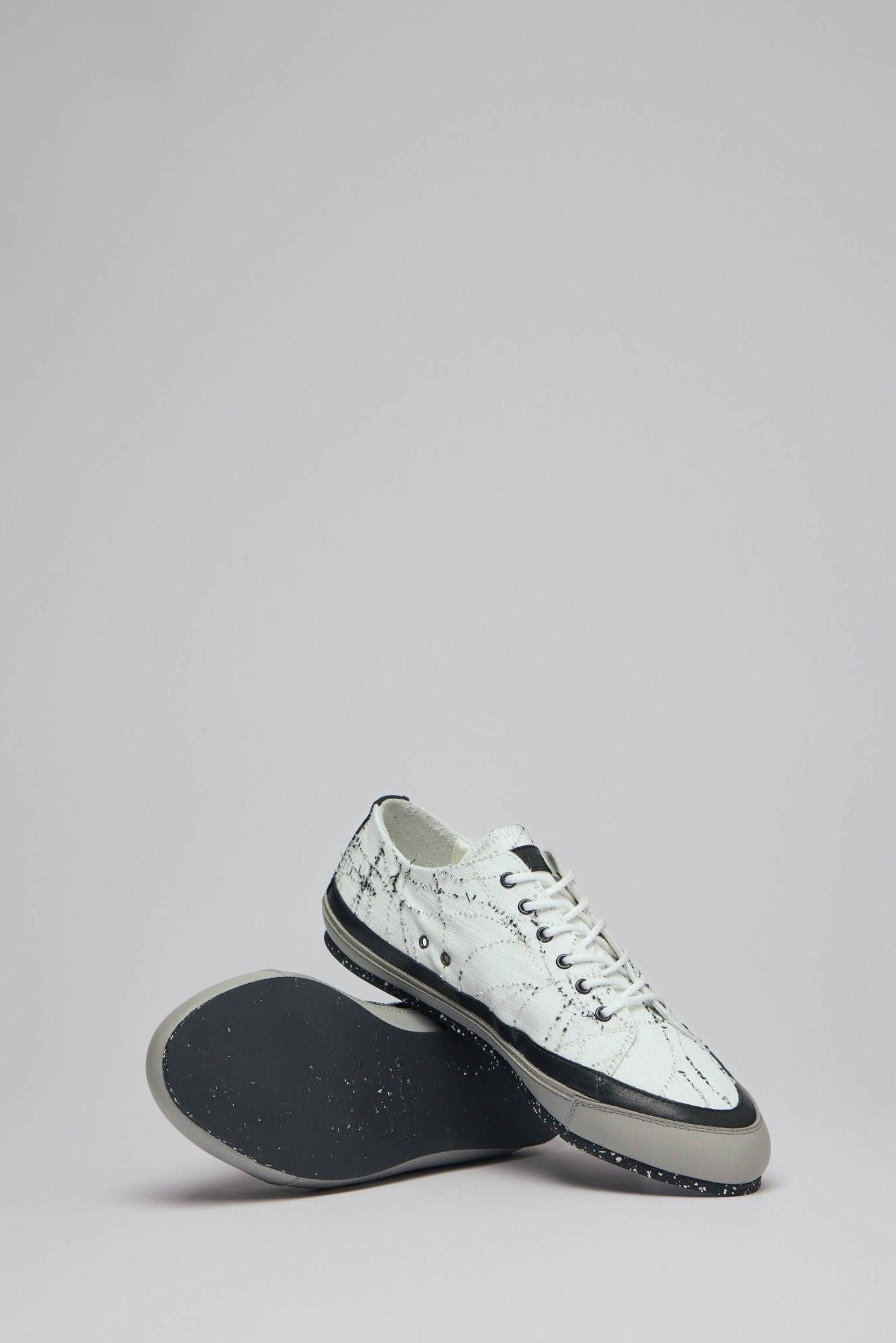 Komlo Trainers
