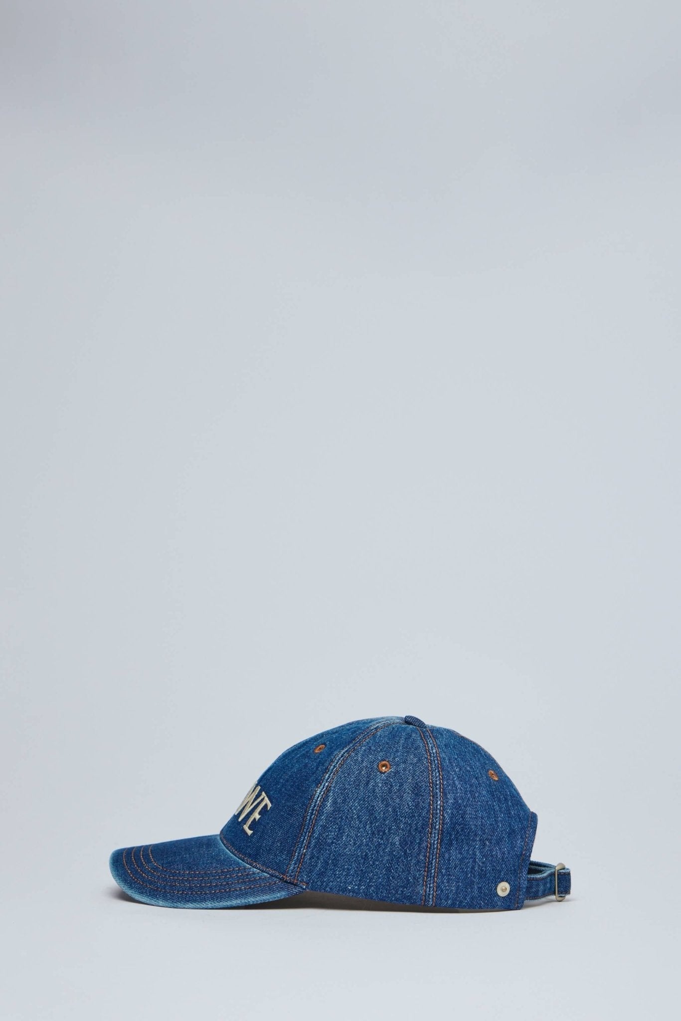 Cap in Denim