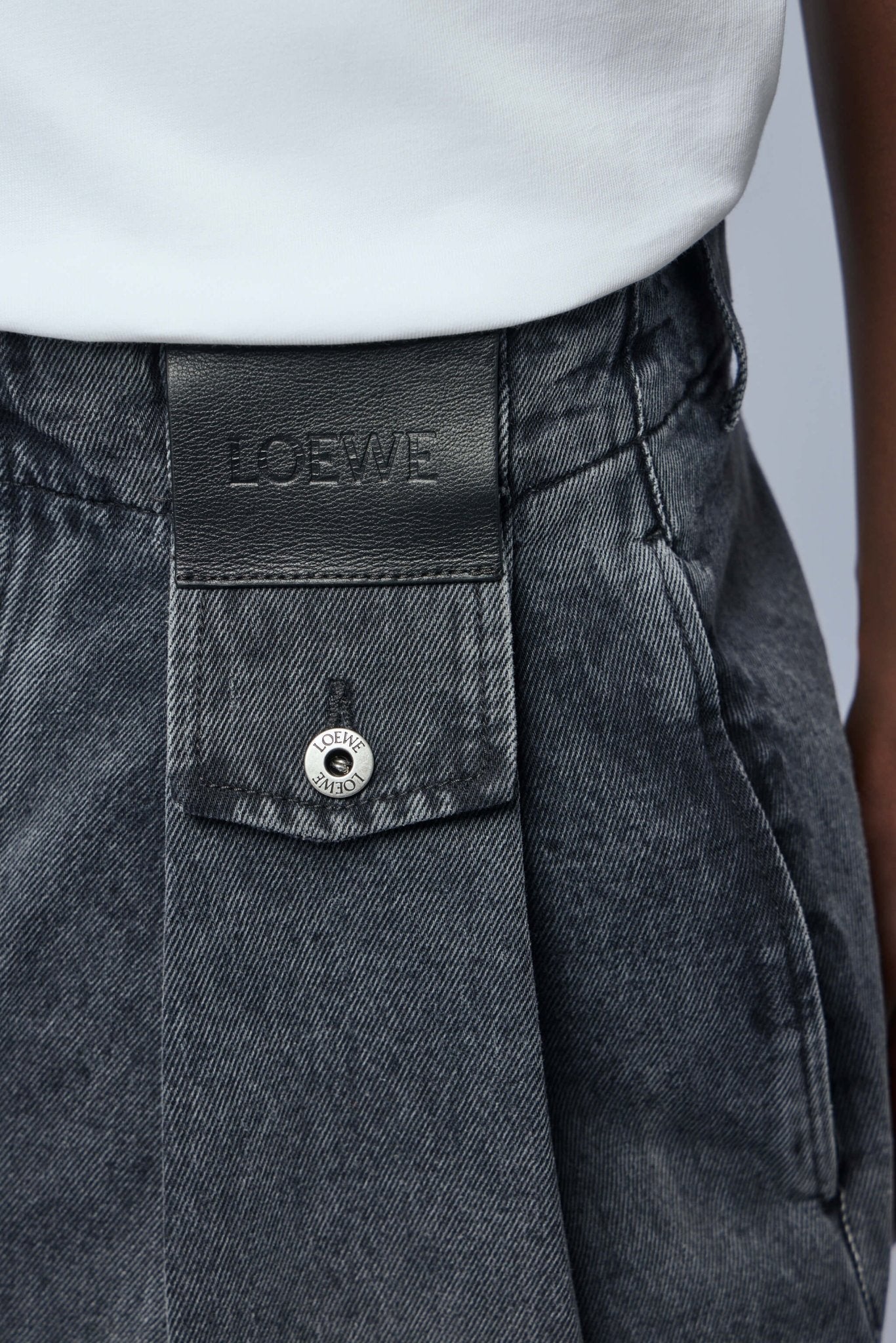 Wide-Leg Jeans