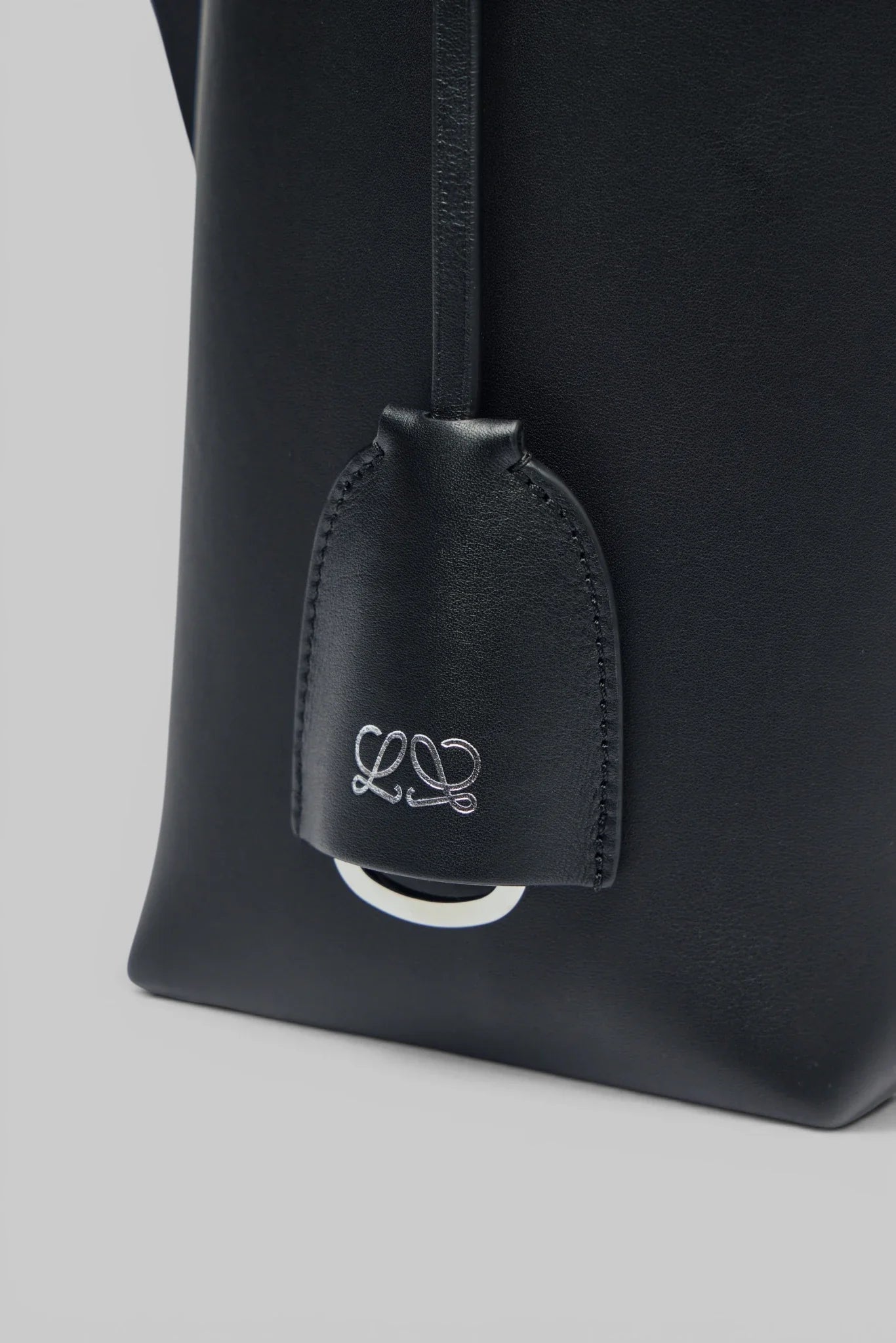 Medium Bilbao Bucket