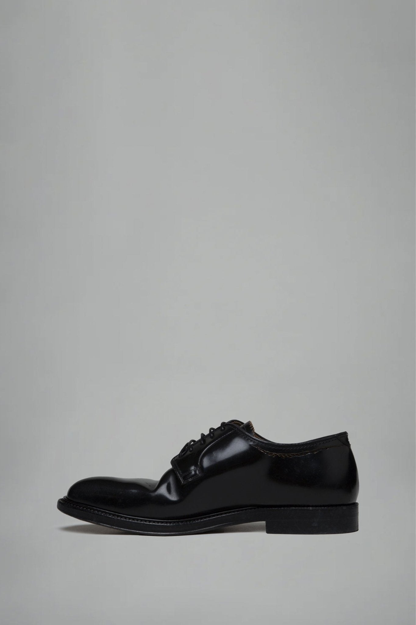 Women's Loved to Death Cut Lace-up Shoes