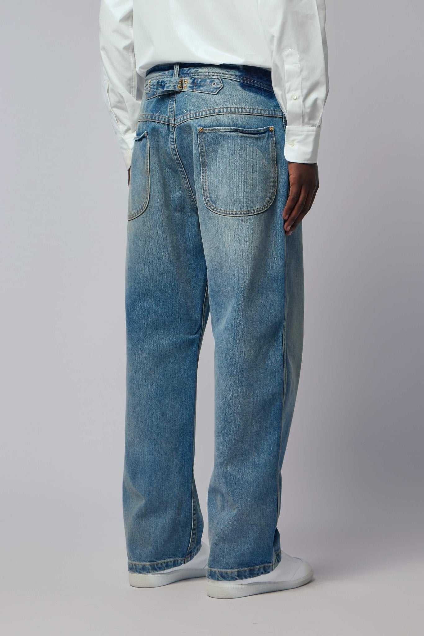 Straight Leg Cropped Jeans