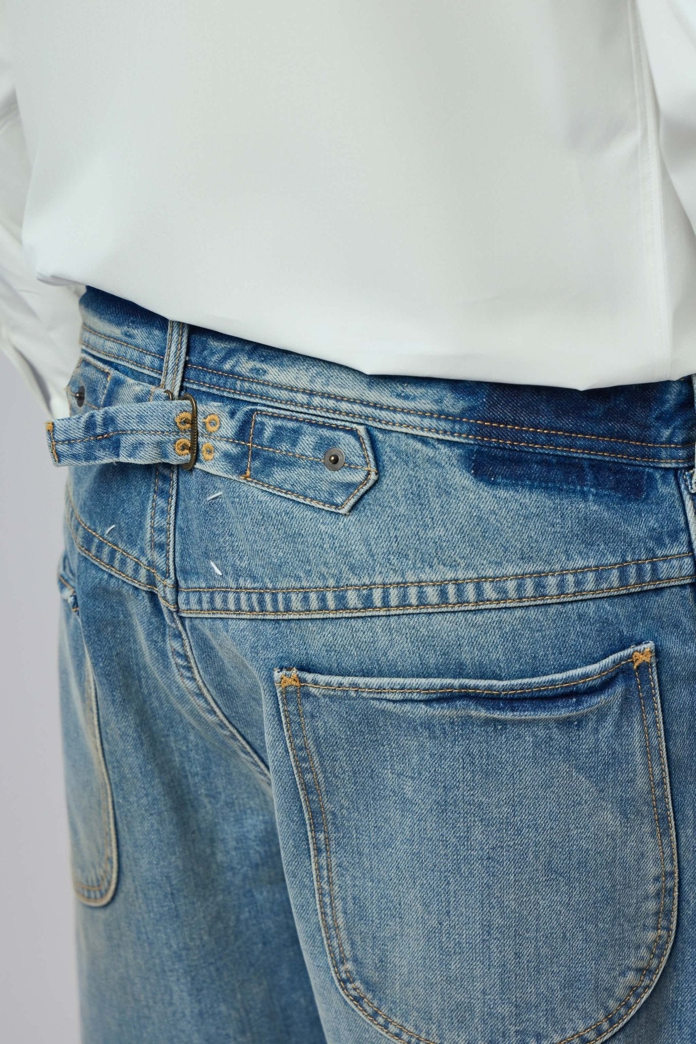 Straight Leg Cropped Jeans