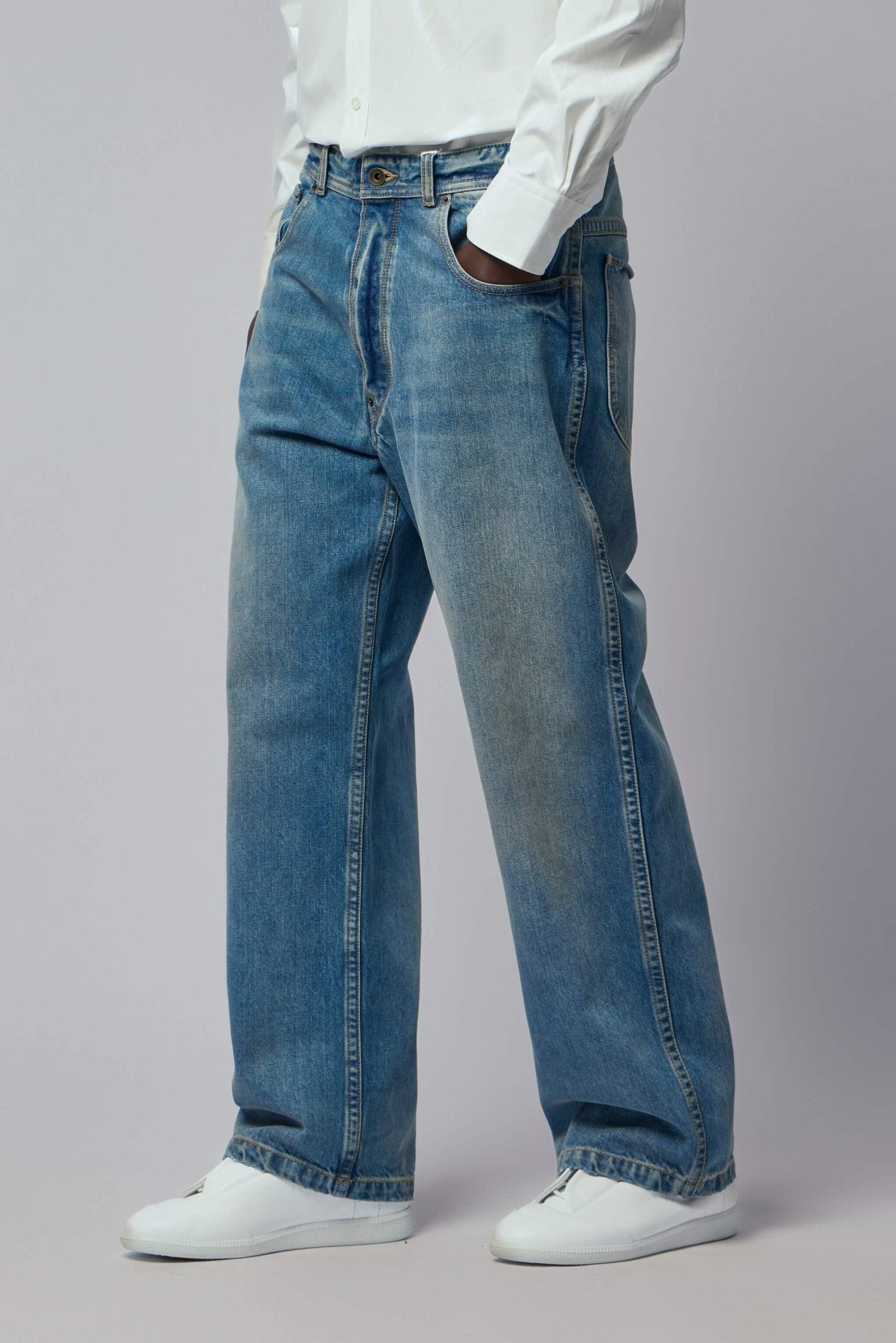 Straight Leg Cropped Jeans