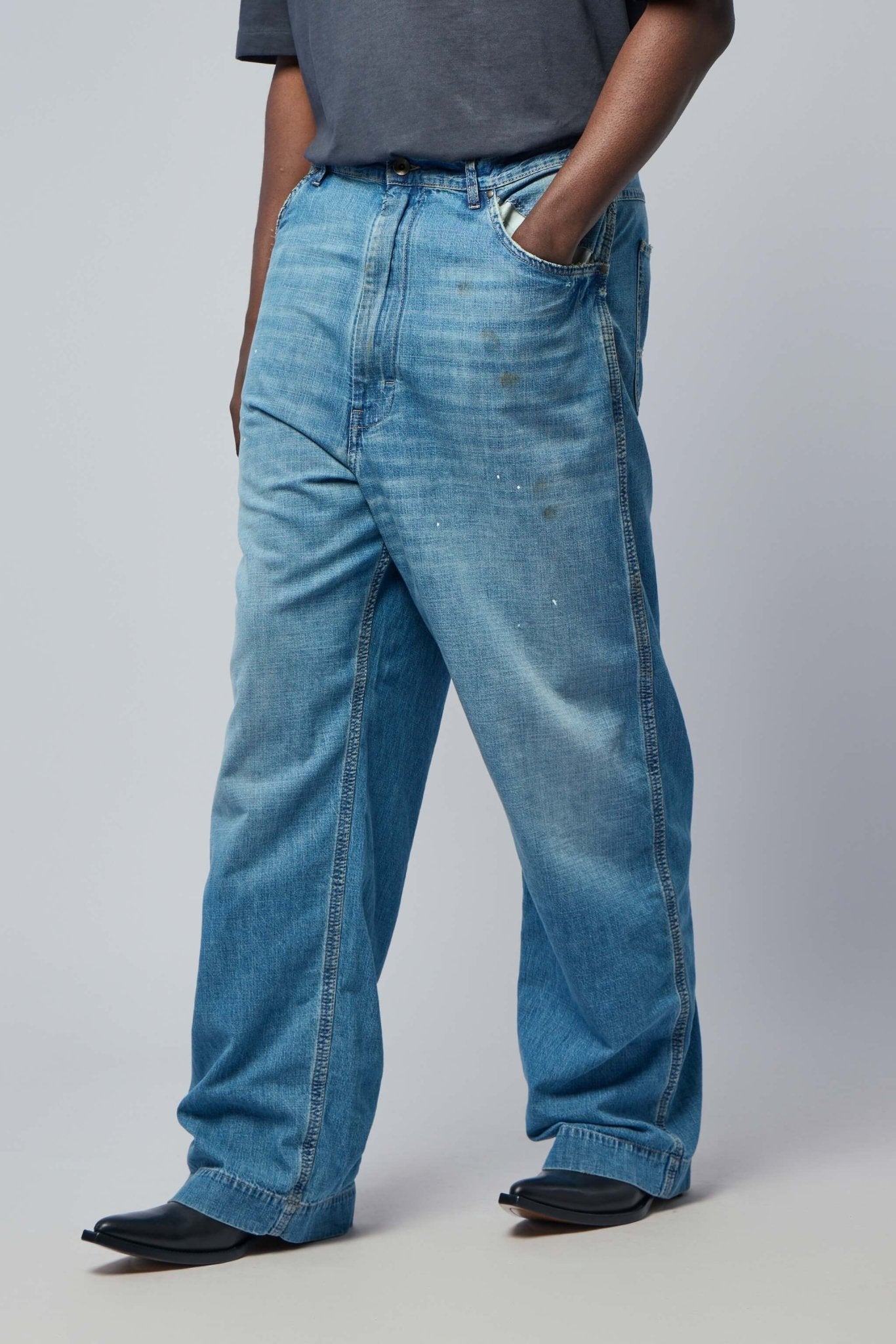 Wide-leg Jeans