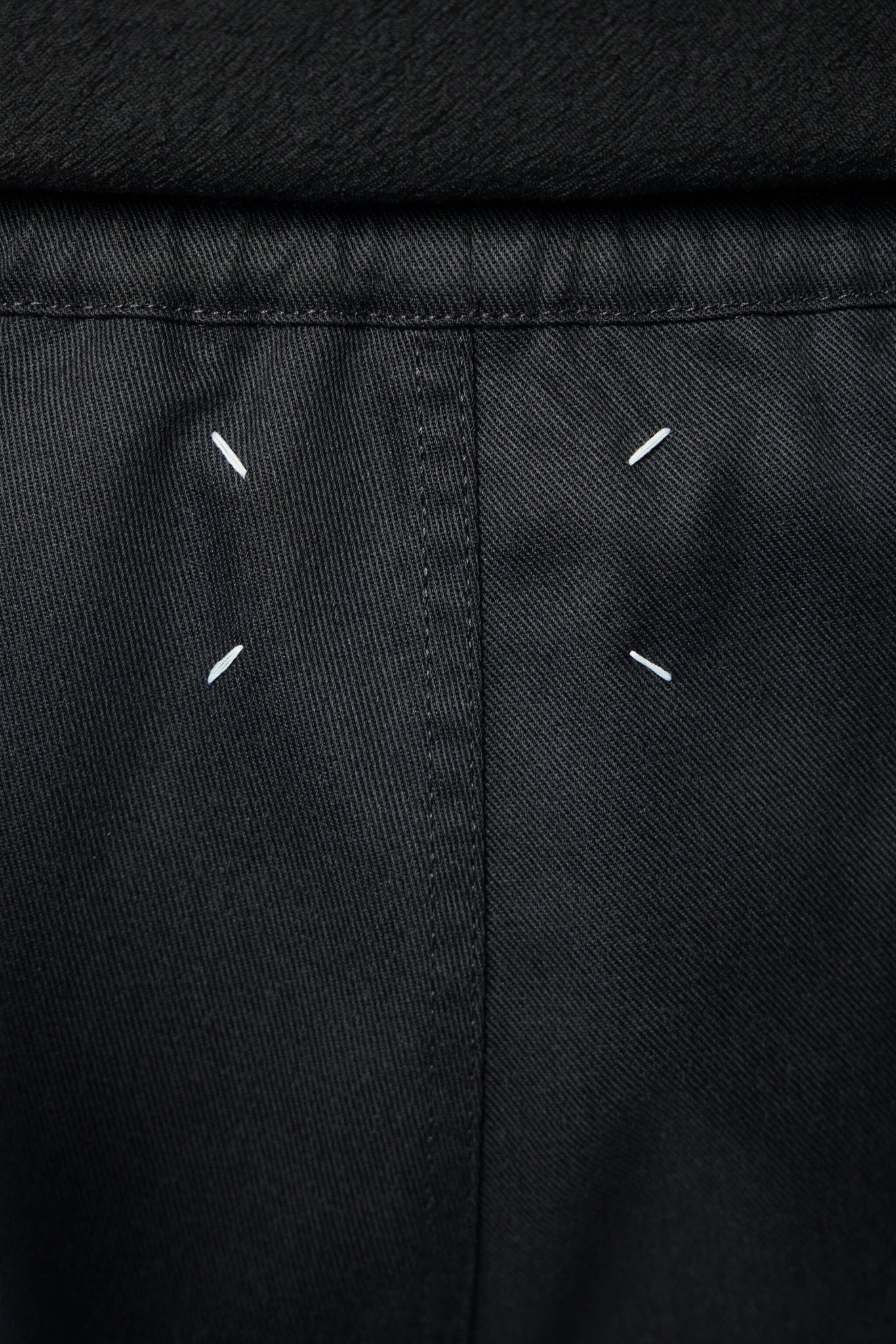 Pleated Wide-leg Pants