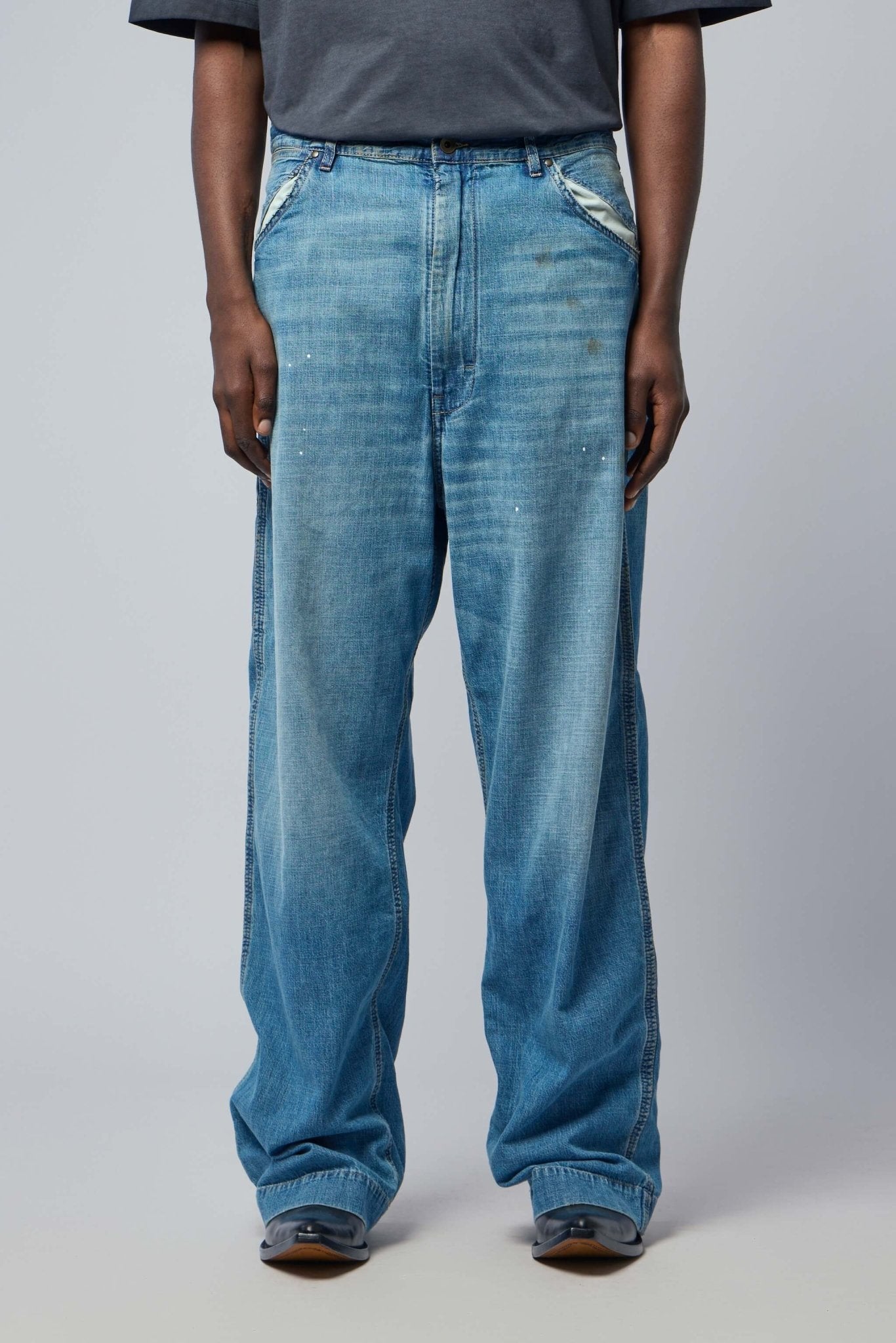 Wide-leg Jeans