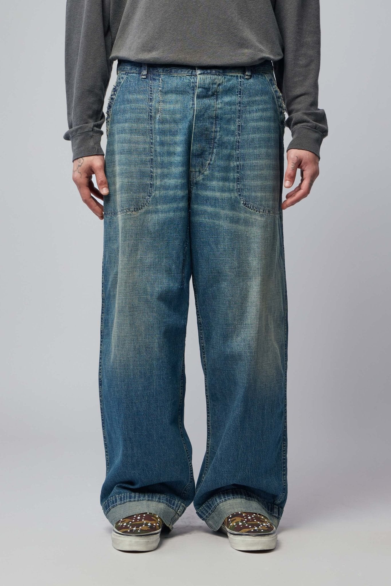 Wide-leg Jeans