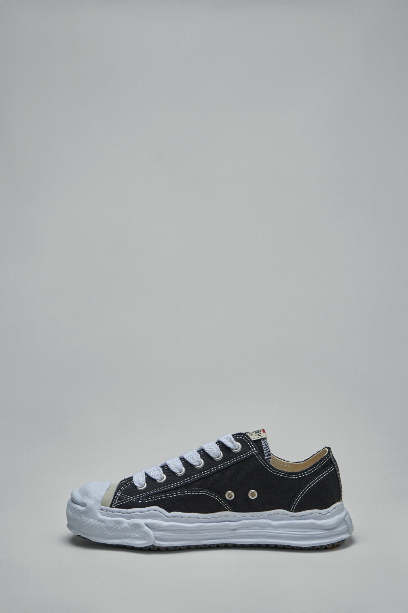 Hank Og Sole Canvas Low-top Sneaker