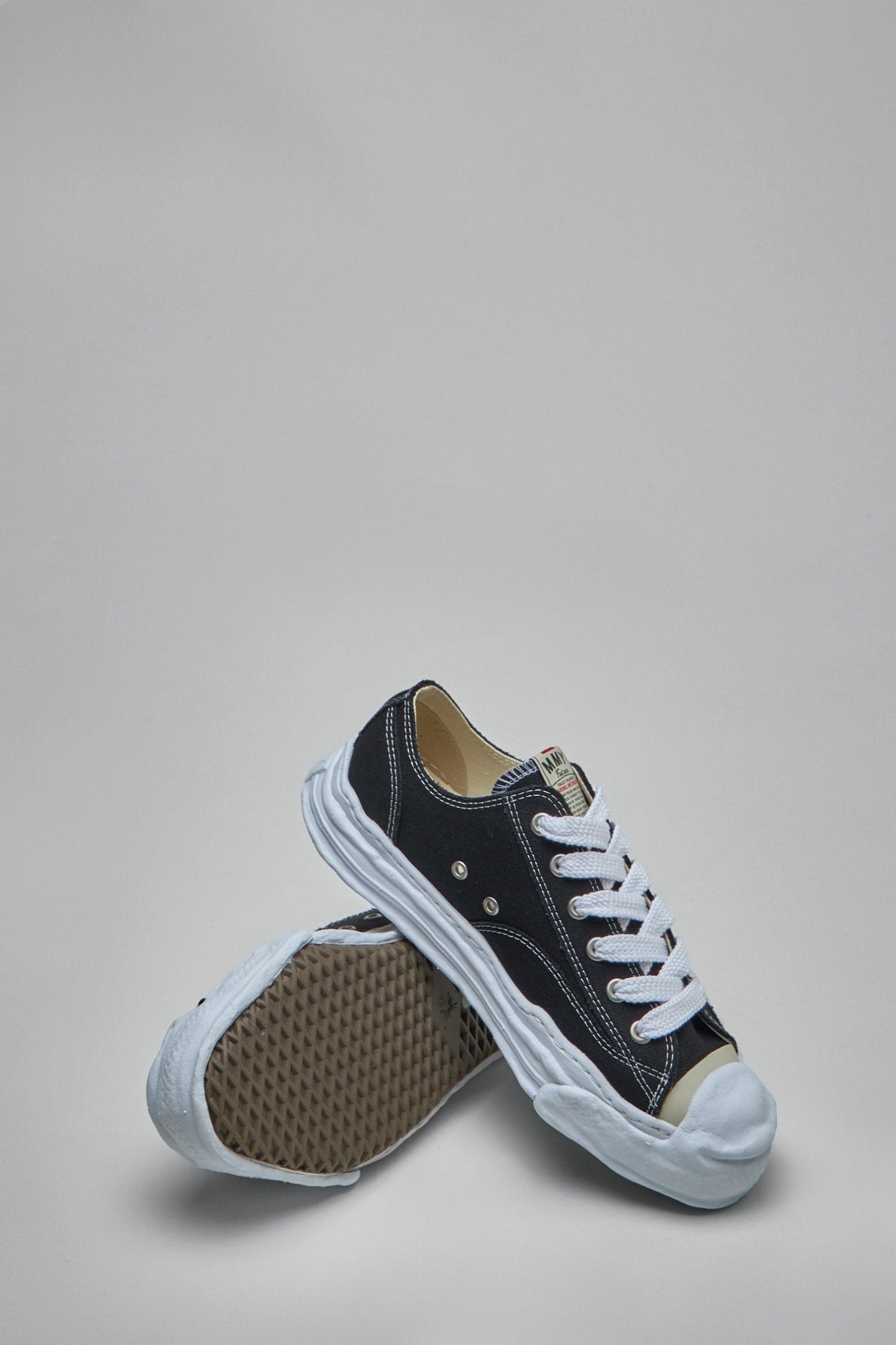 Hank Og Sole Canvas Low-top Sneaker