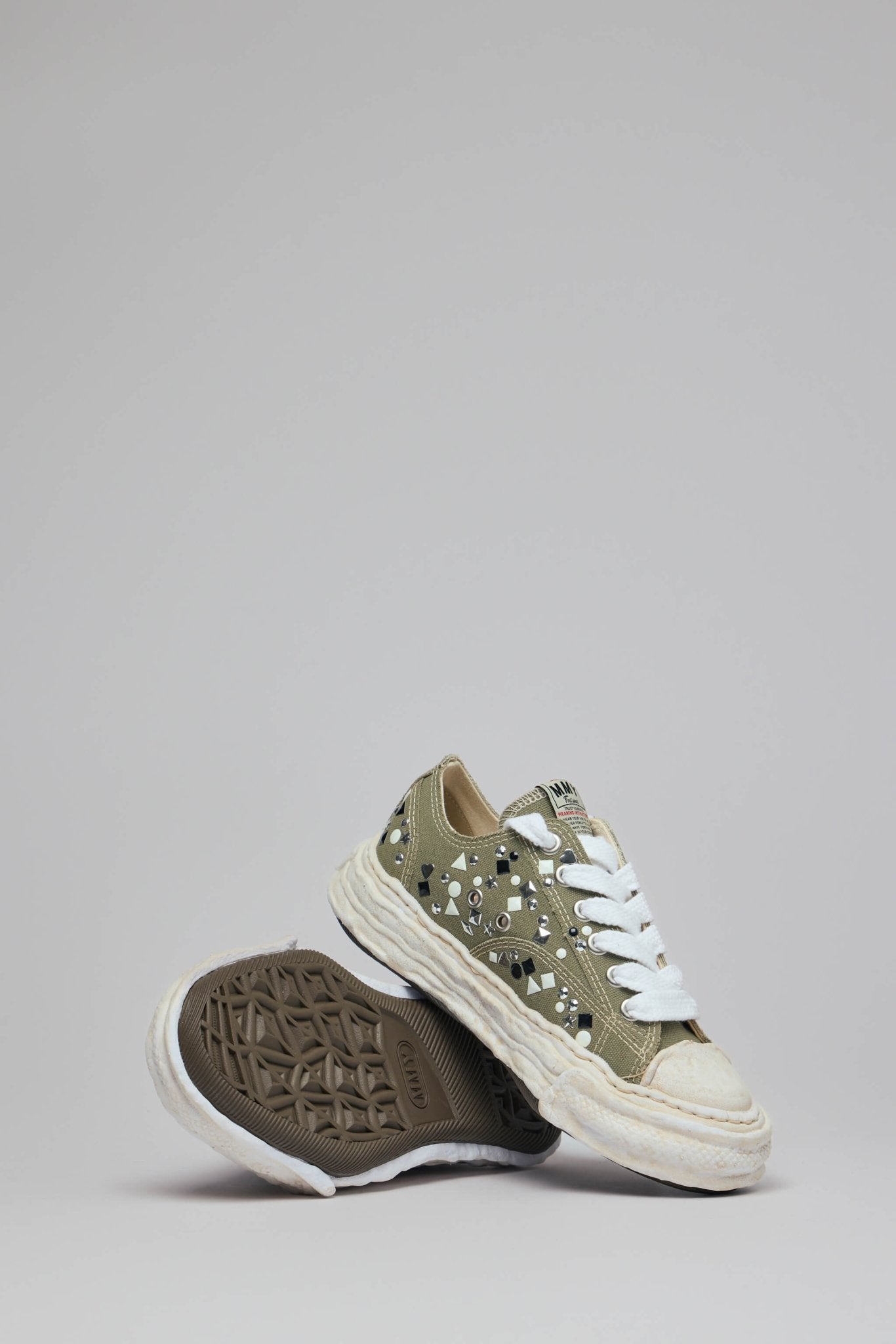 Peterson 23 Og Sole Embellished Canvas Low