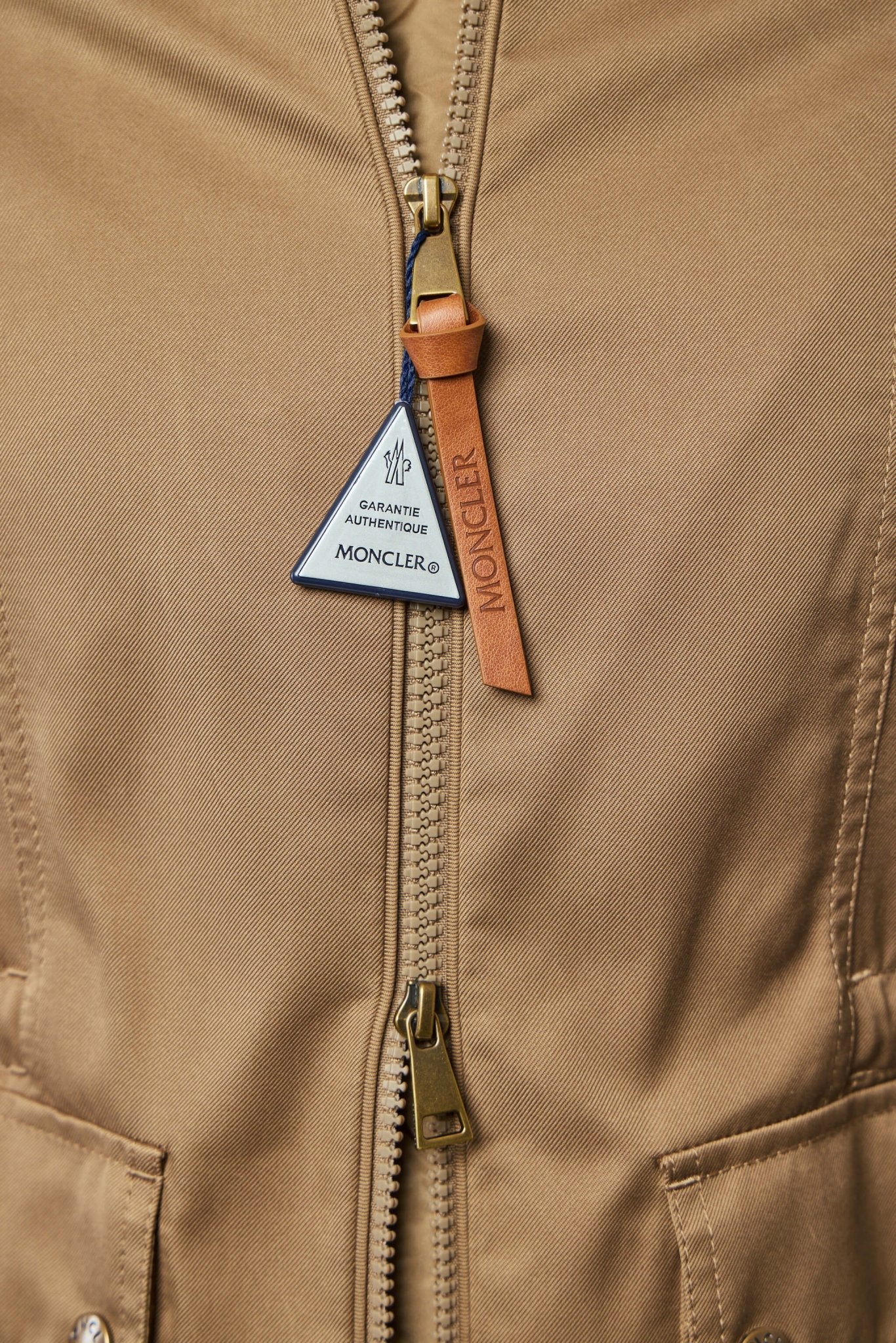 Adenium Hooded Jacket