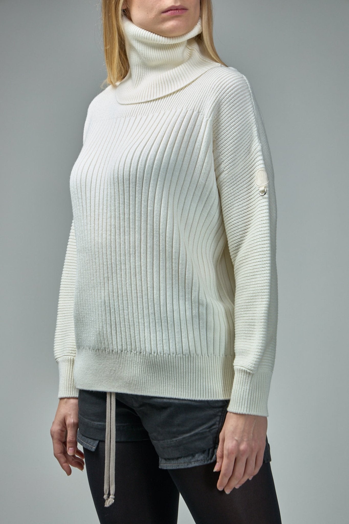 T-neck Knitwear