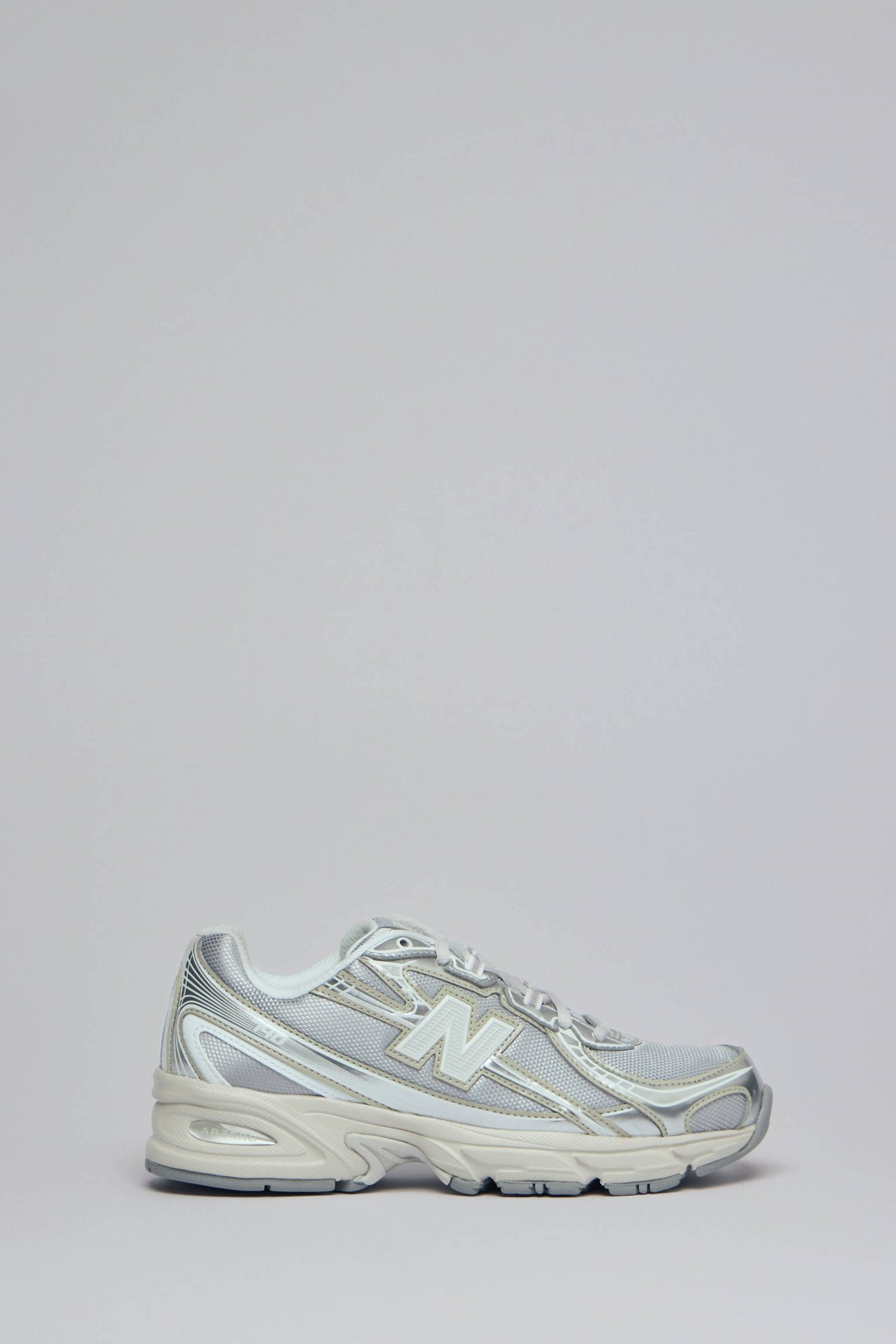 740 Sneaker
