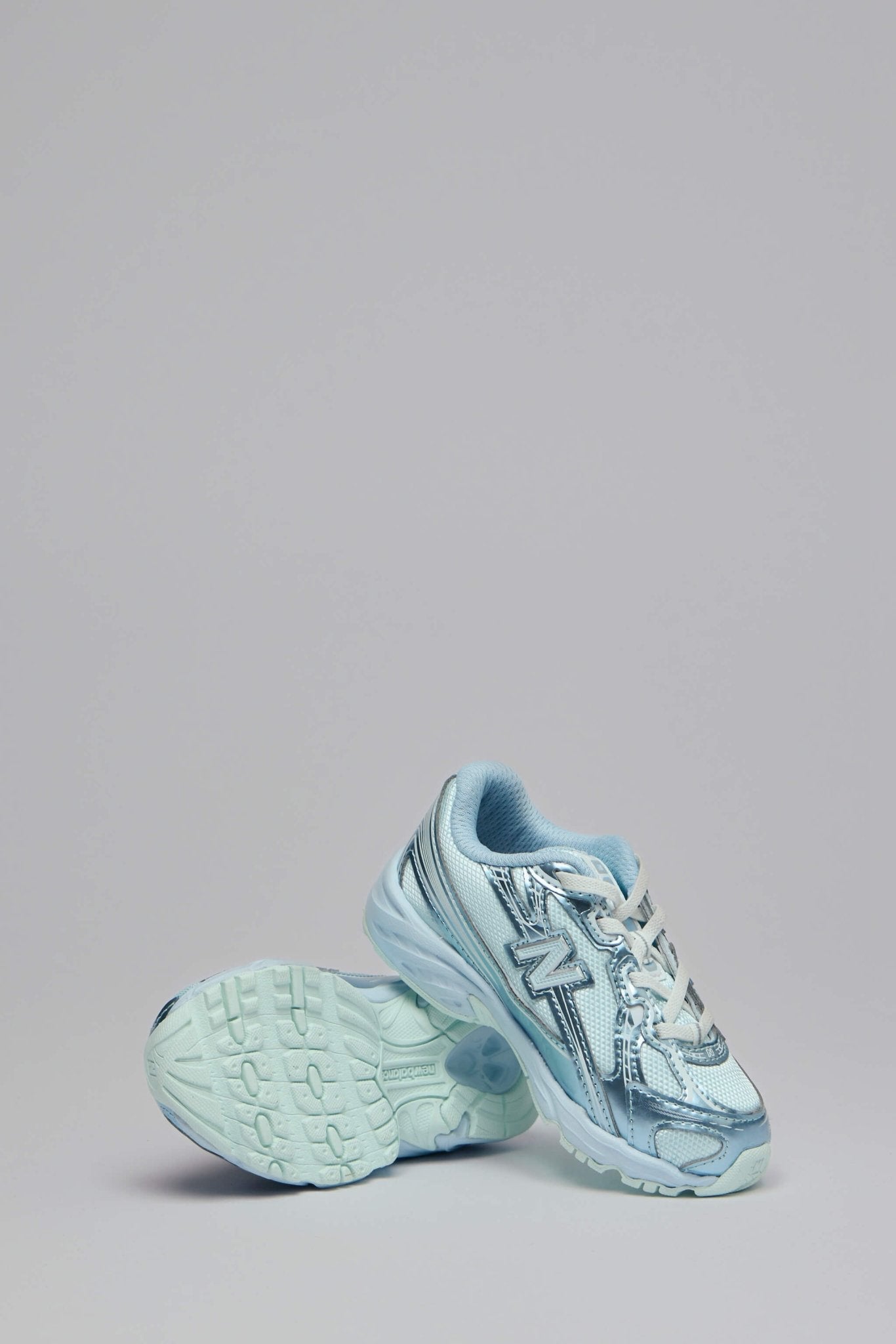 Unisex 740