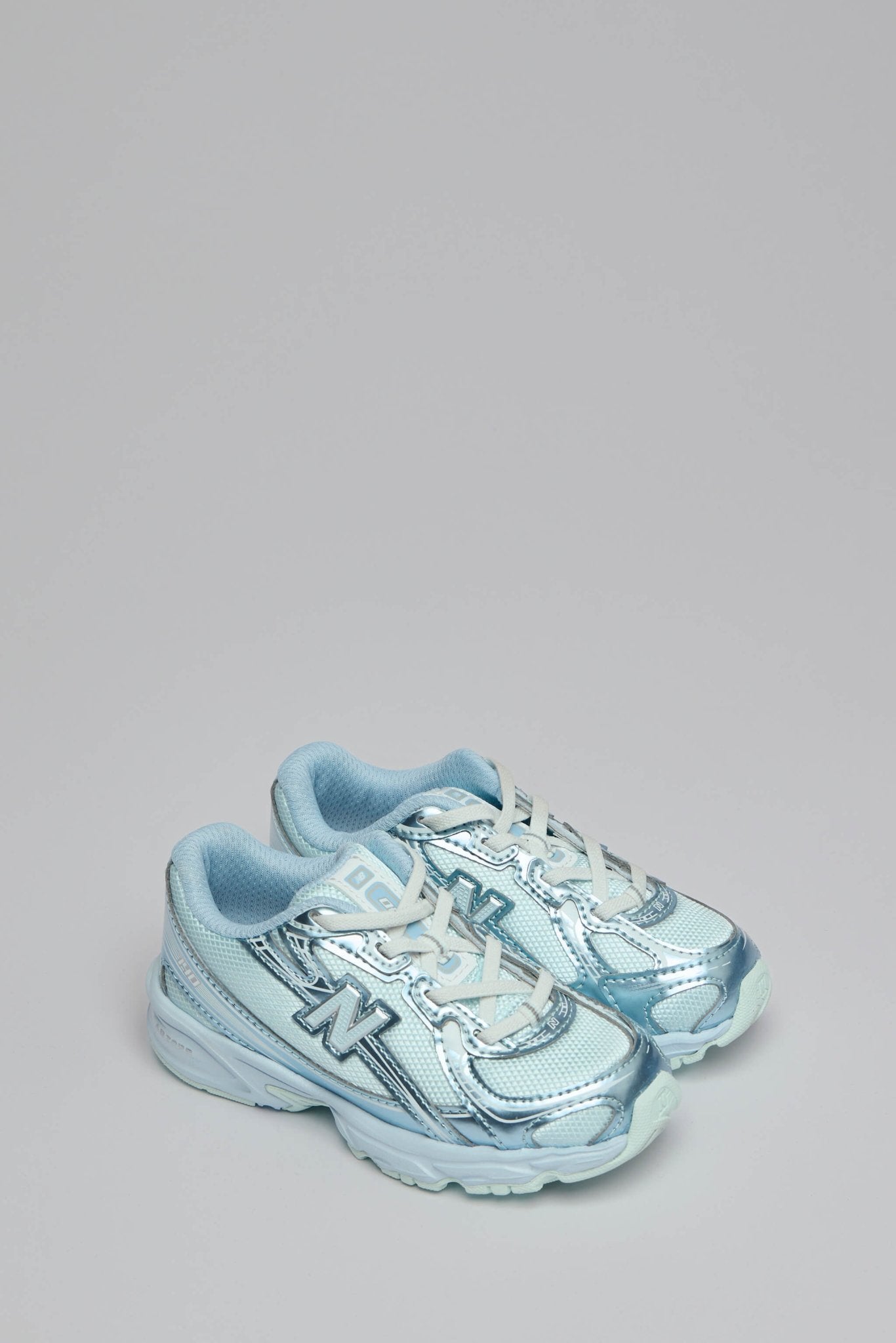 Unisex 740