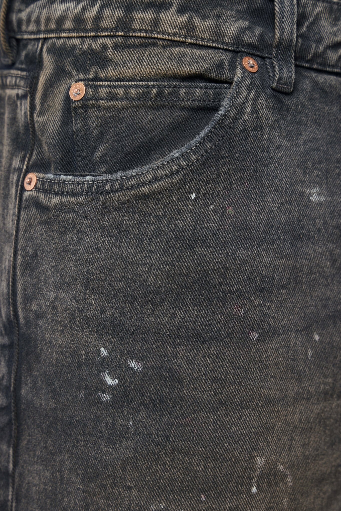 Capri Cut Nebula Wash Denim