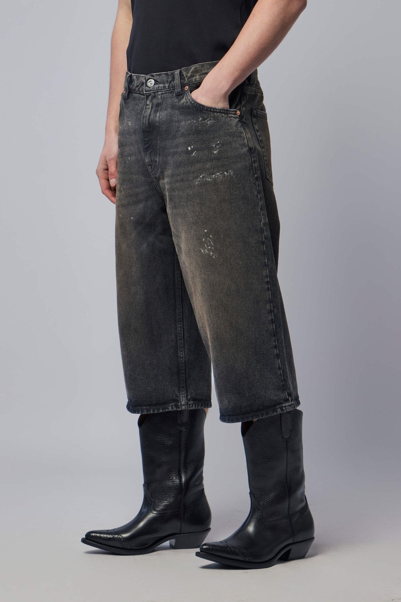 Capri Cut Nebula Wash Denim