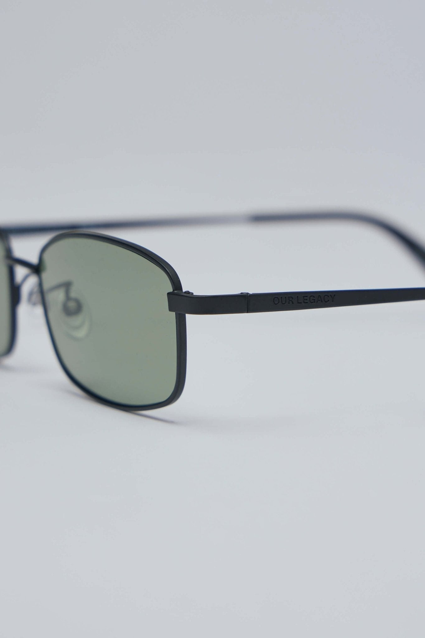 Librarian Carbon Murmur