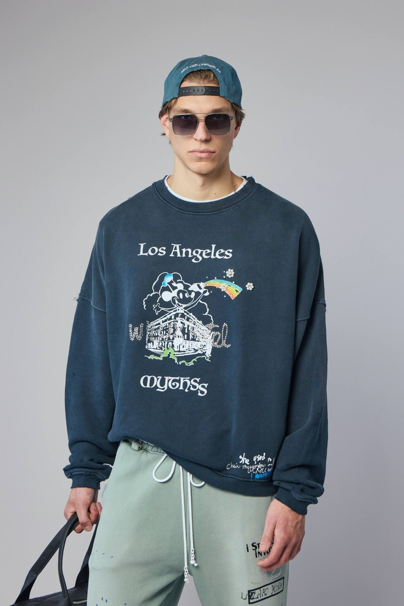 Mythss Crewneck