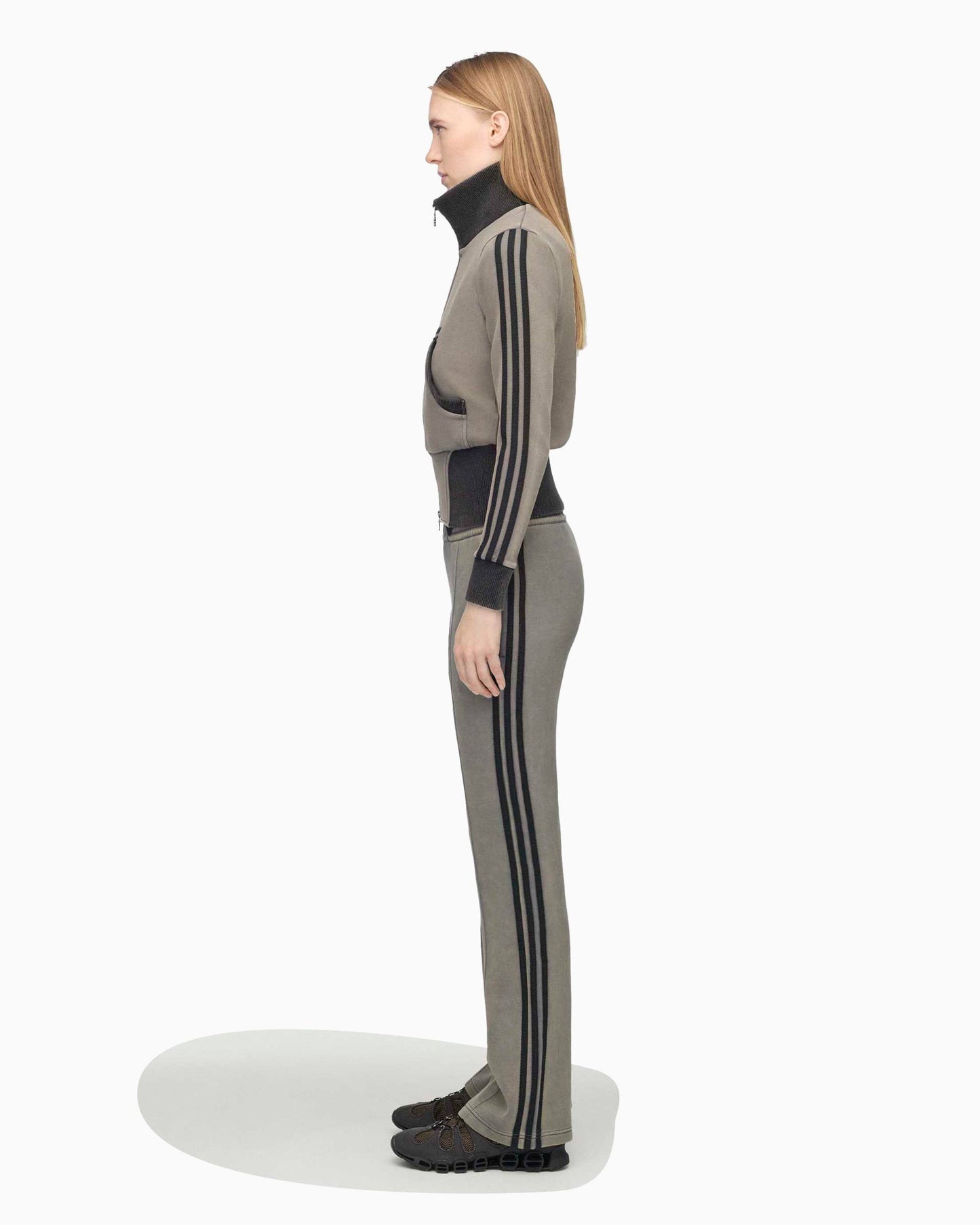 Pantalones de chandal Slim adidas Originals x AVAVAV para mujer