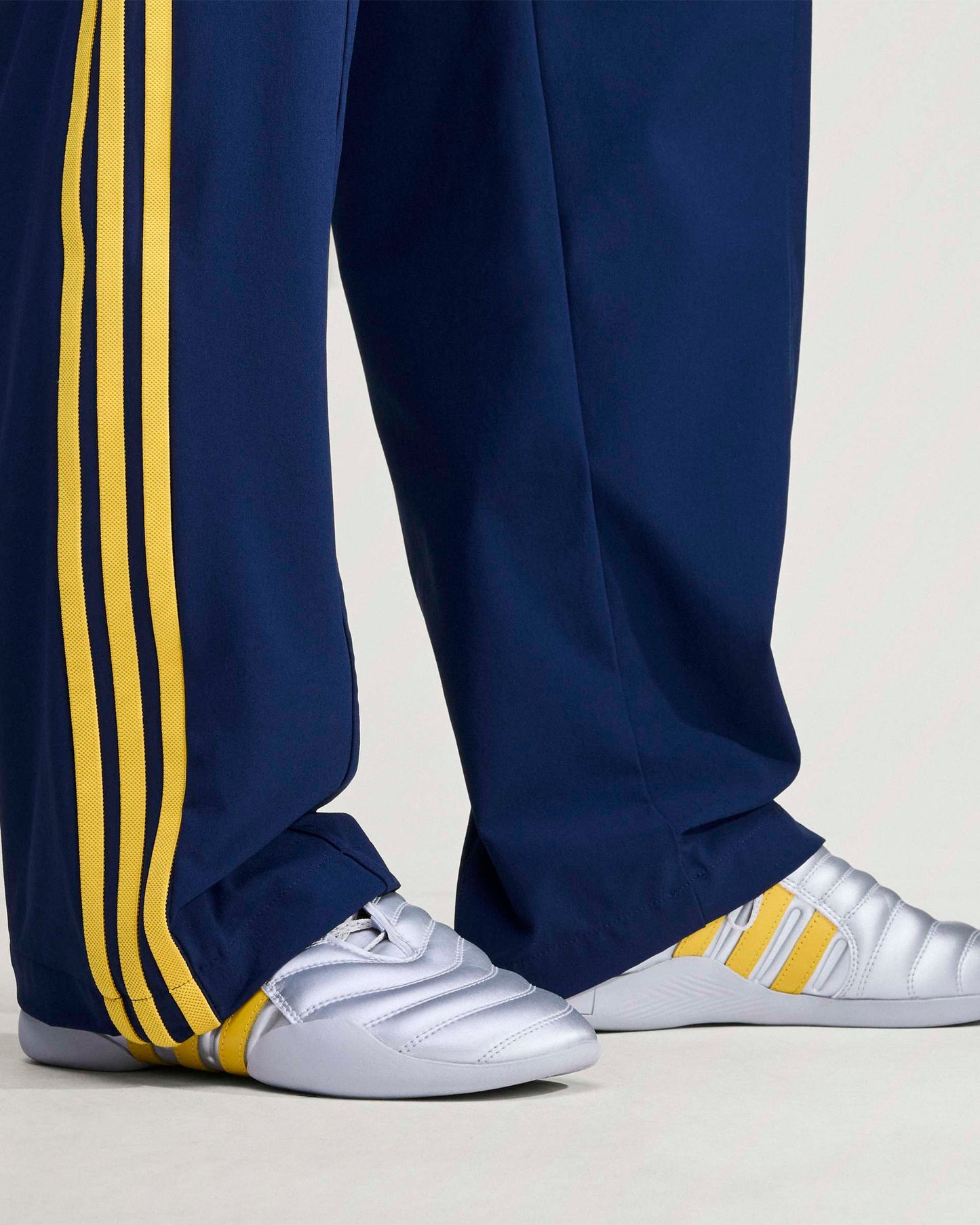 Pantalones de chandal adidas Originals x Miaou para mujer