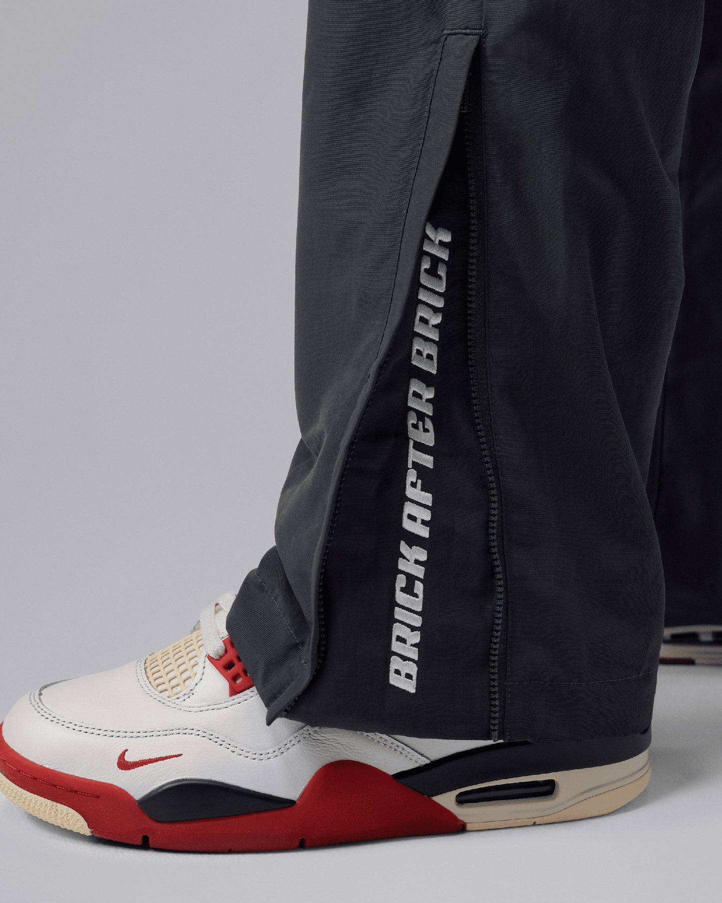 Pantalones de chandal Jordan x Nigel Sylvester Bike "Brick After Brick" Unisex