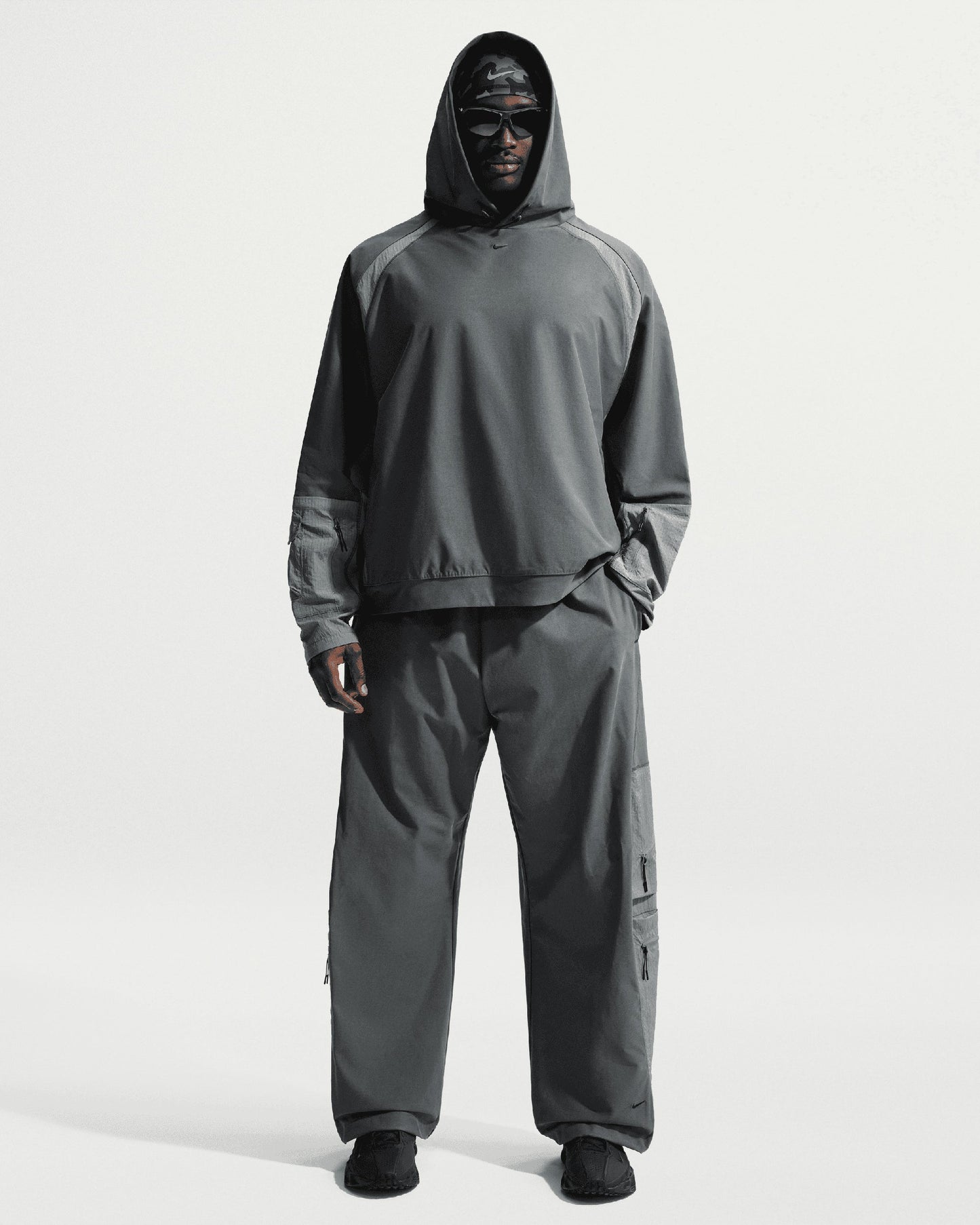 Pantalones de chandal Relaxed Nike Tech Shori Utility Dri-FIT para hombre