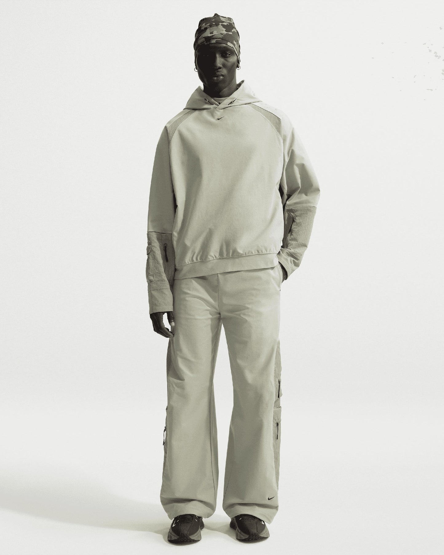 Pantalones de chandal Relaxed Nike Tech Shori Utility Dri-FIT para hombre