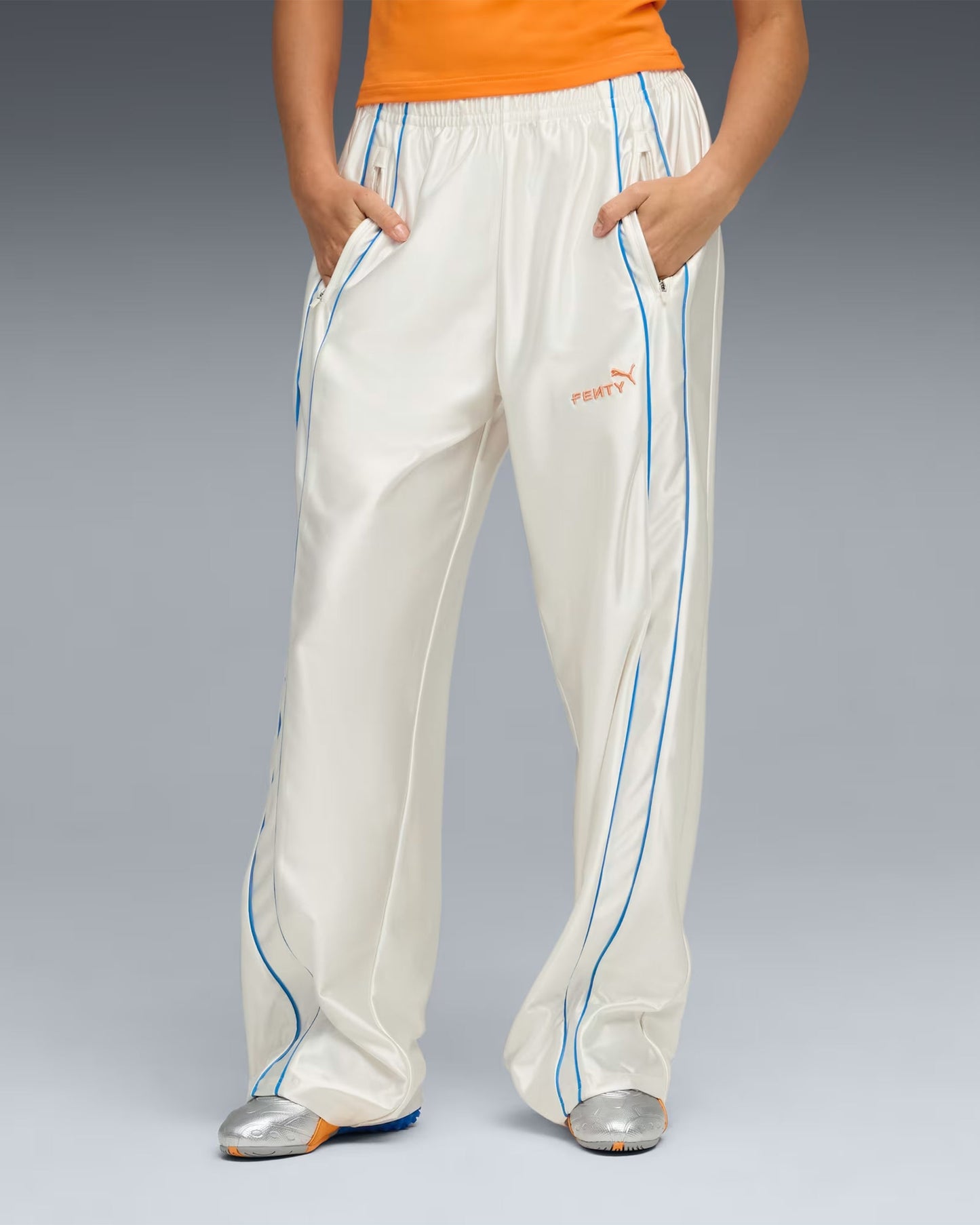 Pantalones de chandal Relaxed Puma x FENTY T7 Piping para mujer