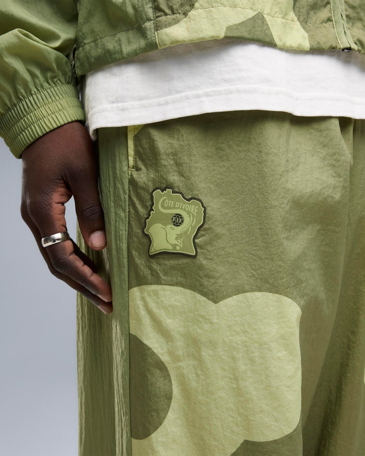 Pantalones de chandal Relaxed Puma x Salehe Bembury x Ivory Coast "King" para hombre