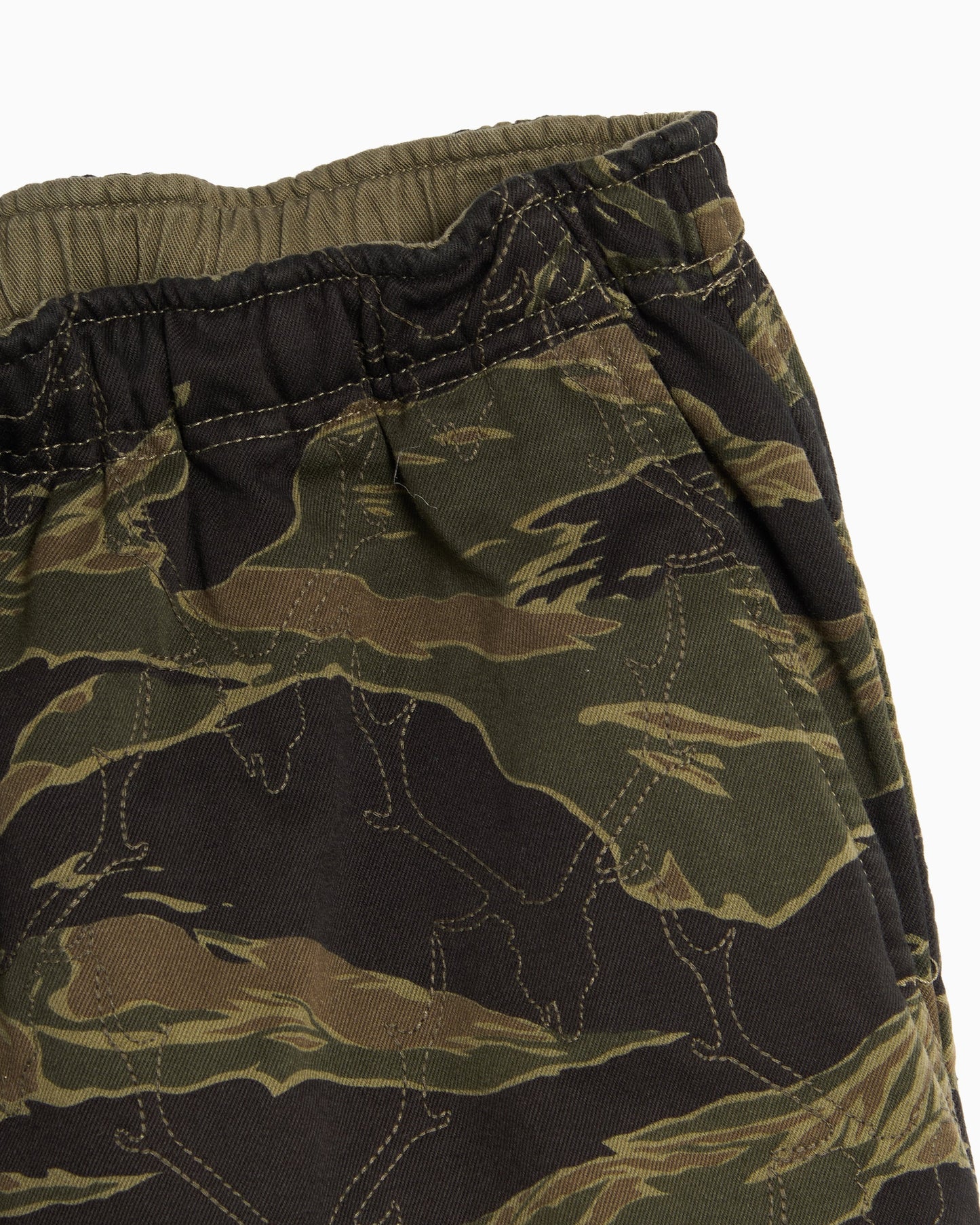 Pantalones de chandal Relaxed South2 West8 String Slack Camo para hombre