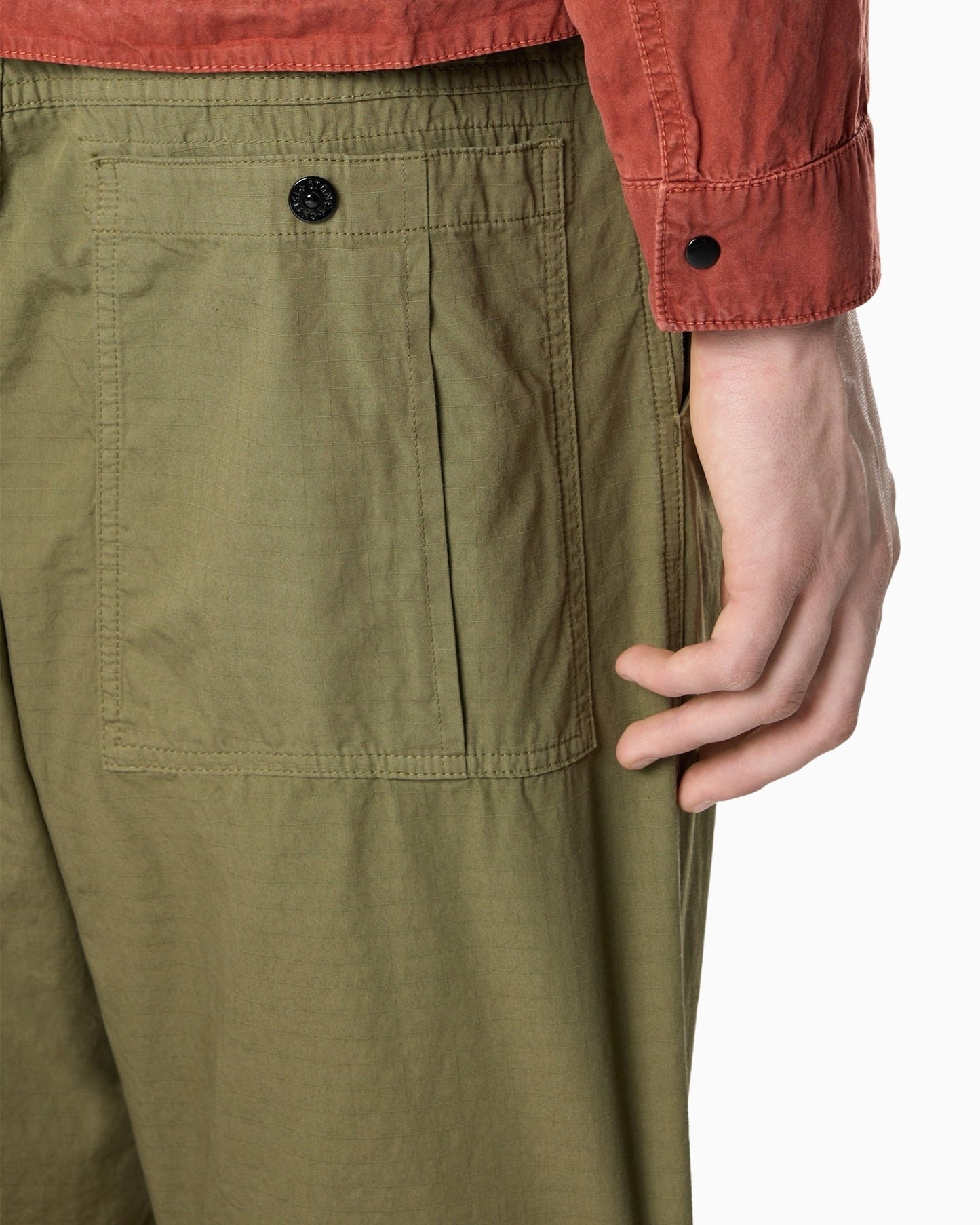Pantalones chinos Relaxed Stone Island Mercerised Cotton Ripstop para hombre