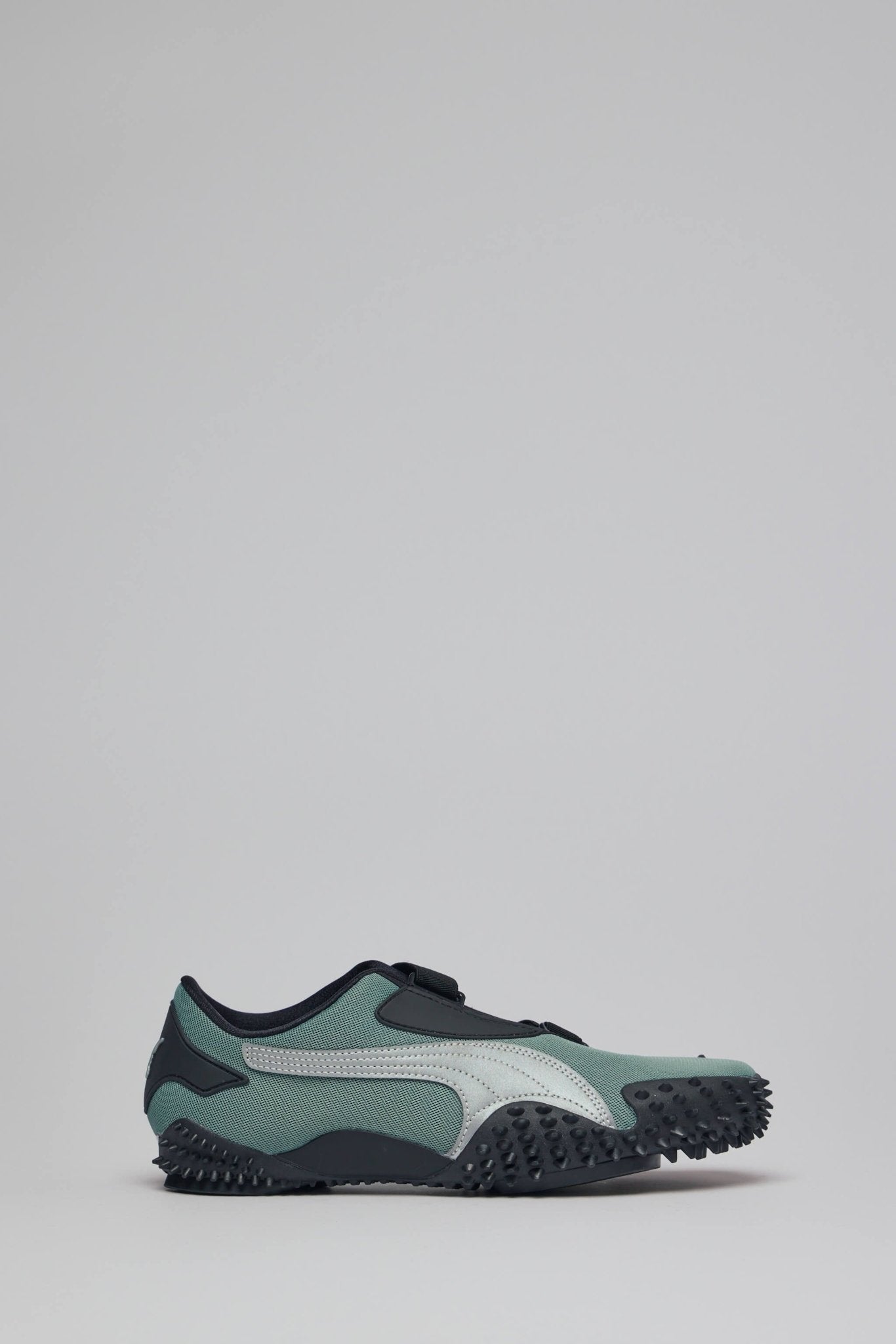 Mostro Og Sneakers