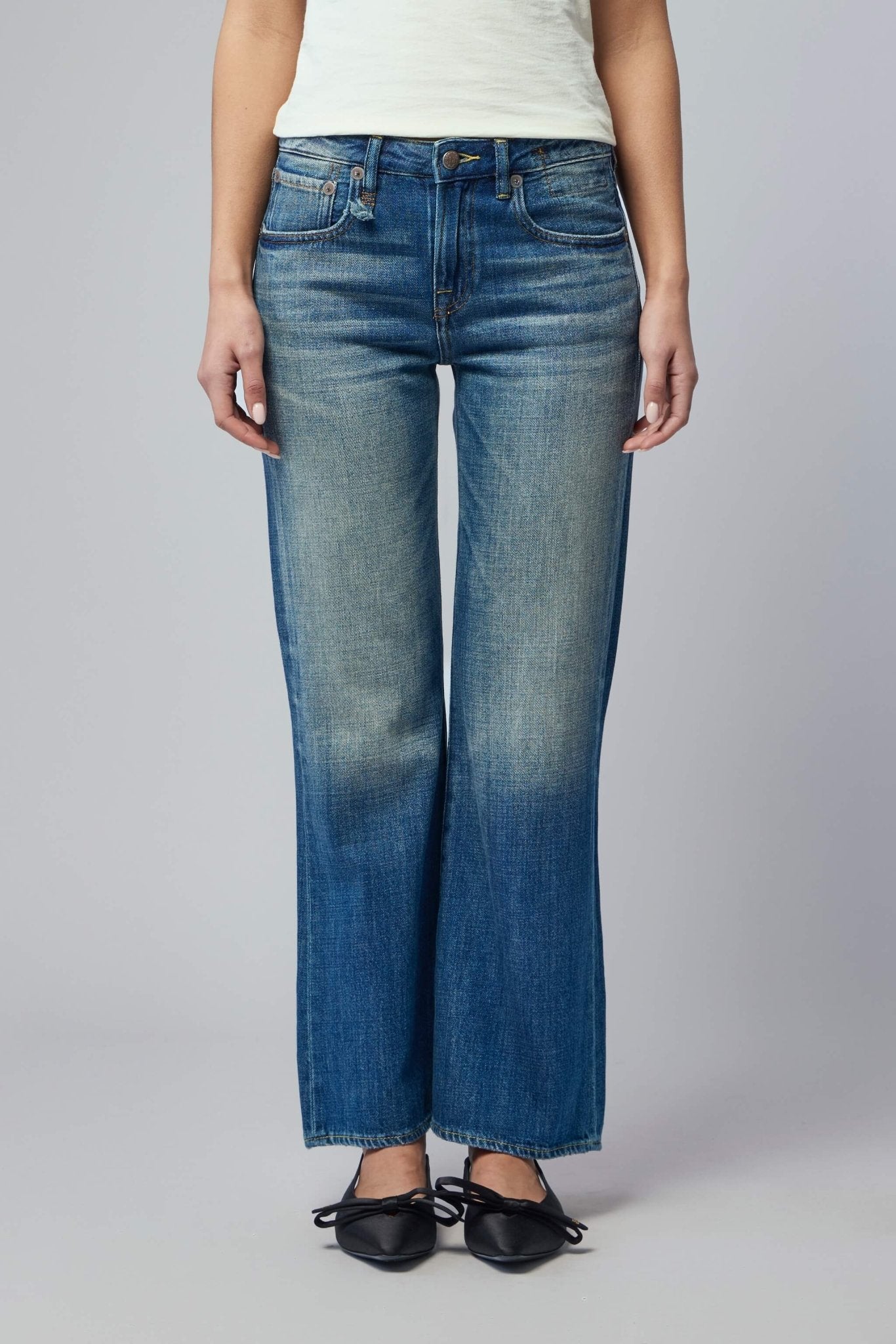 Joan Cropped Flare Jean