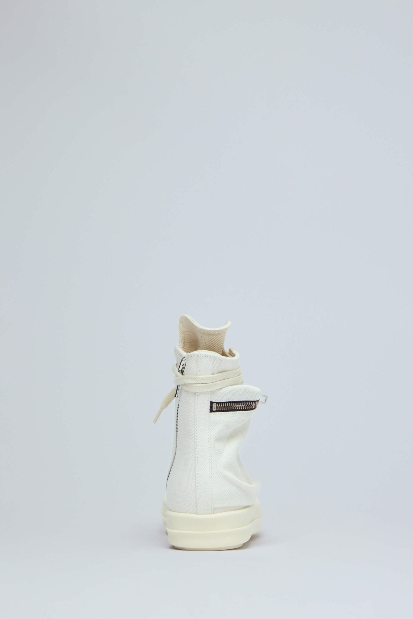 Cargo Sneaks