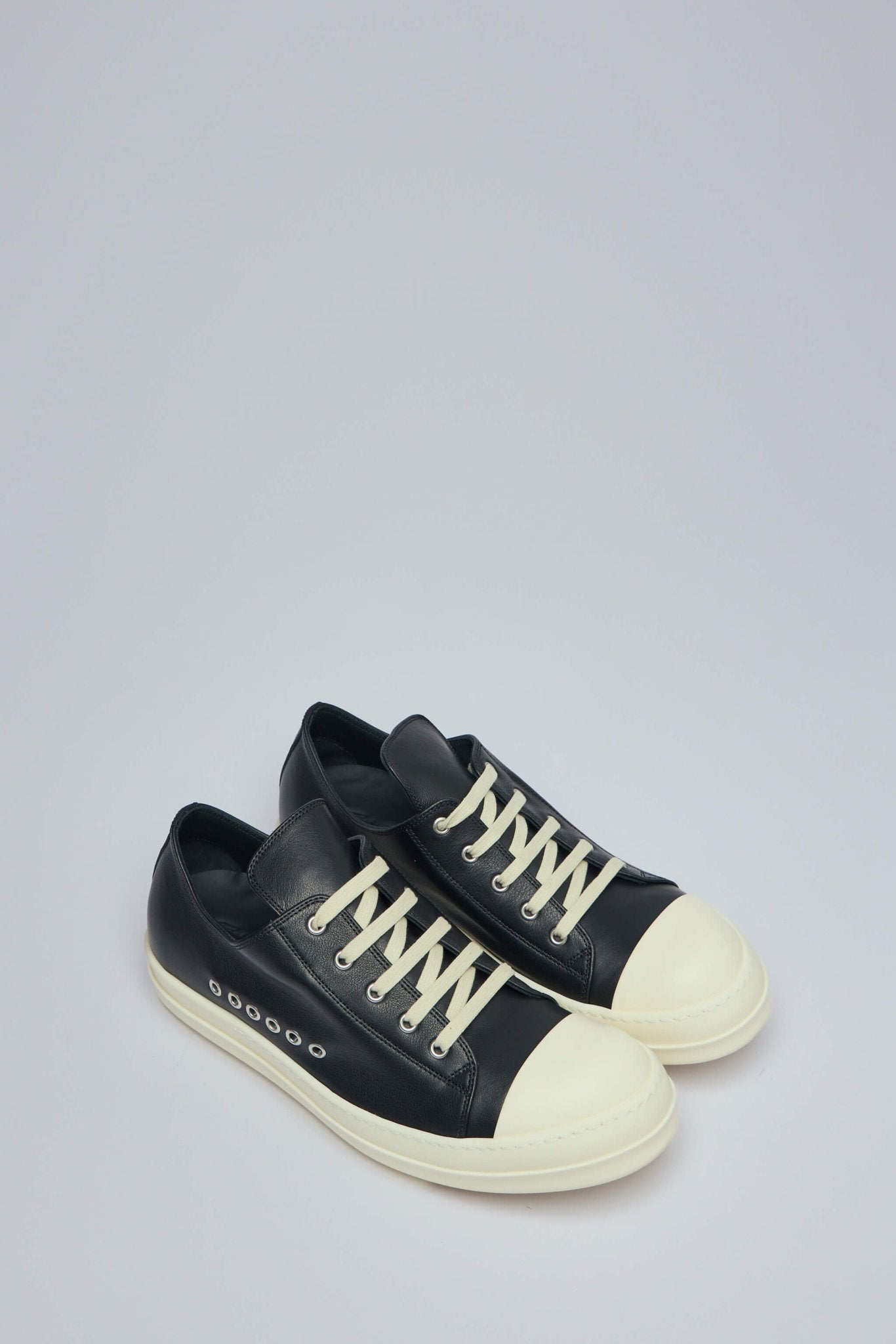 Temple Extreme Low Sneaks